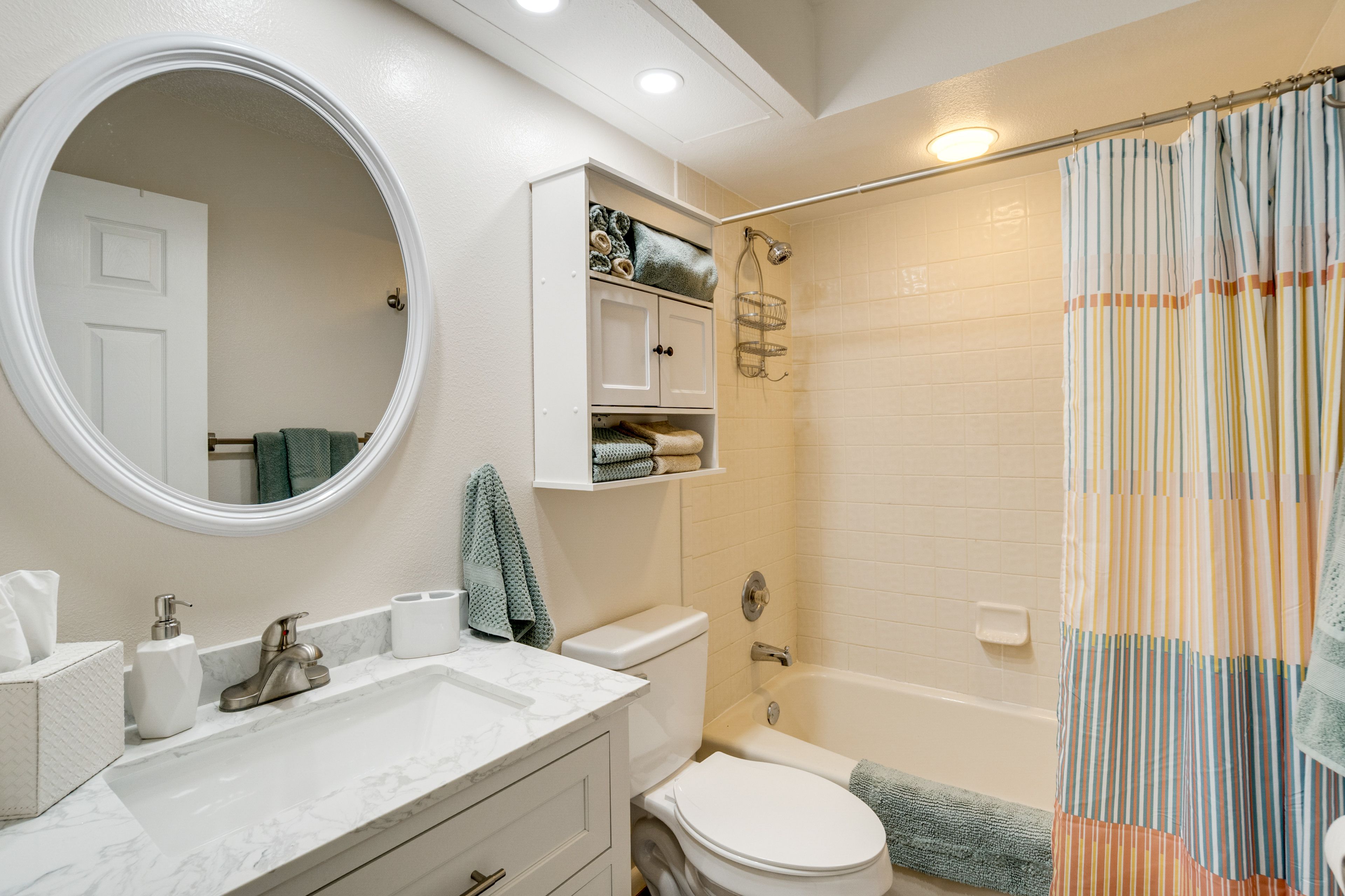 Full Bathroom