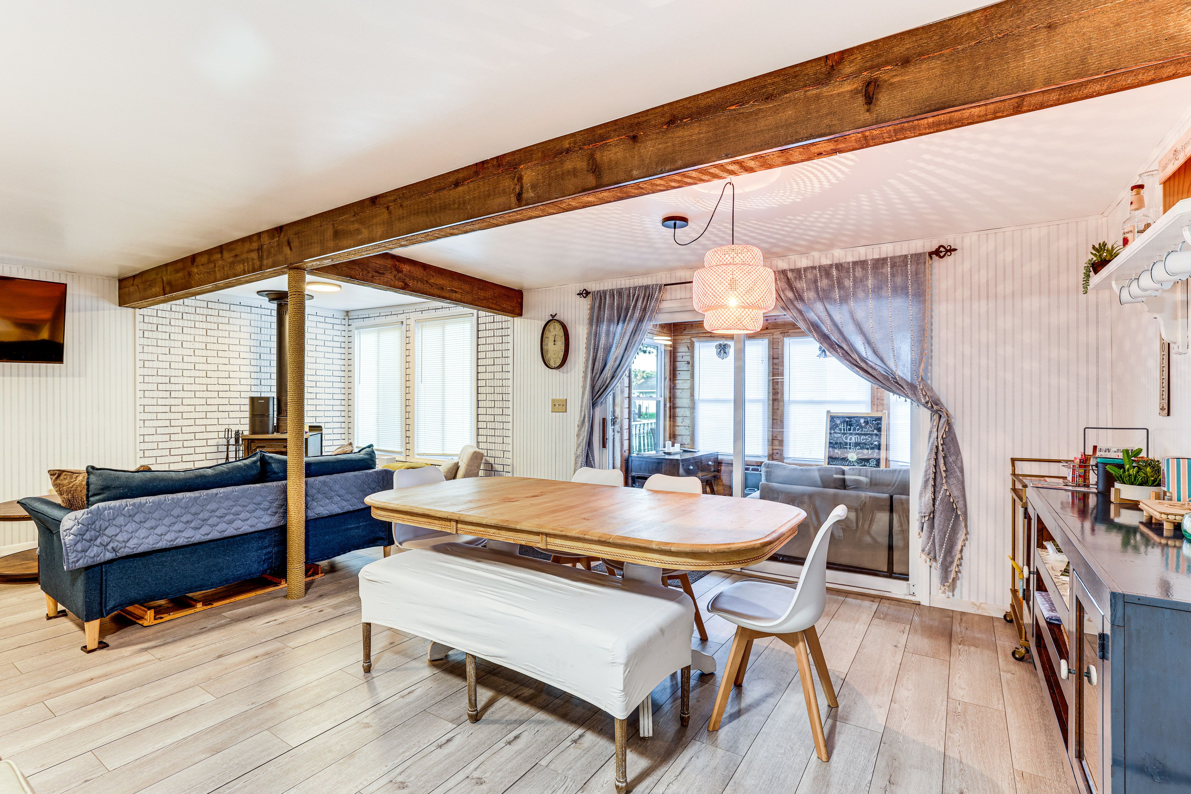 Dining Area | Dishware & Flatware