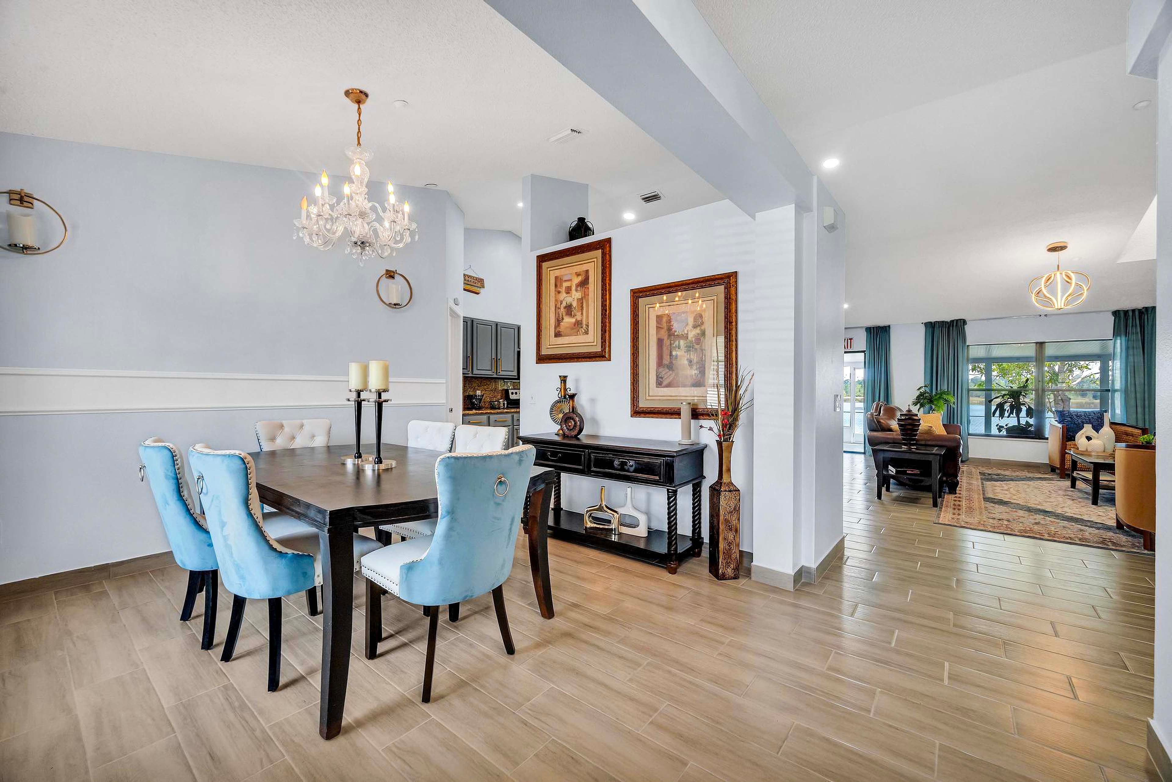 Dining Area | Dishware & Flatware