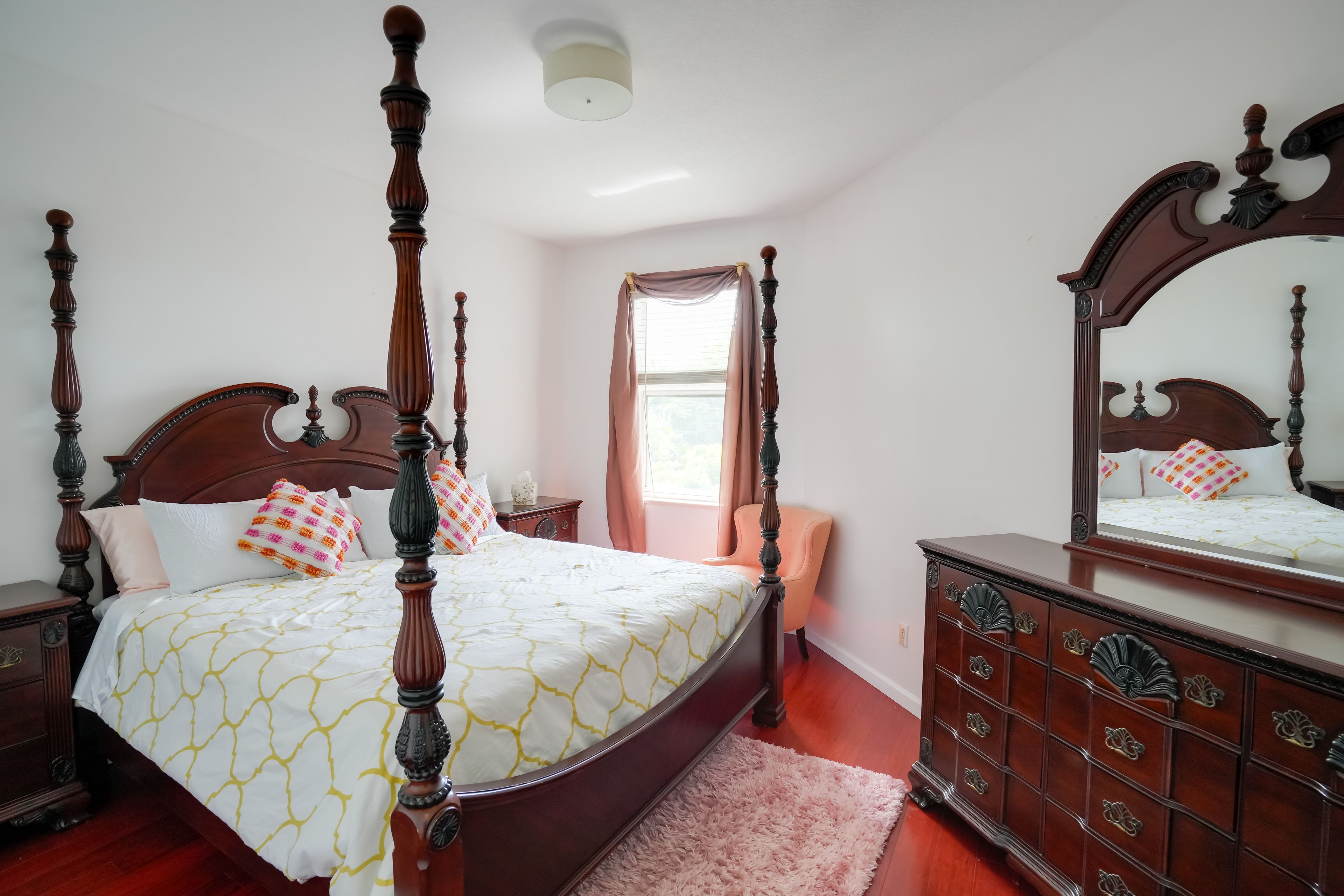 Bedroom 1 | King Bed | Linens | 2nd Floor