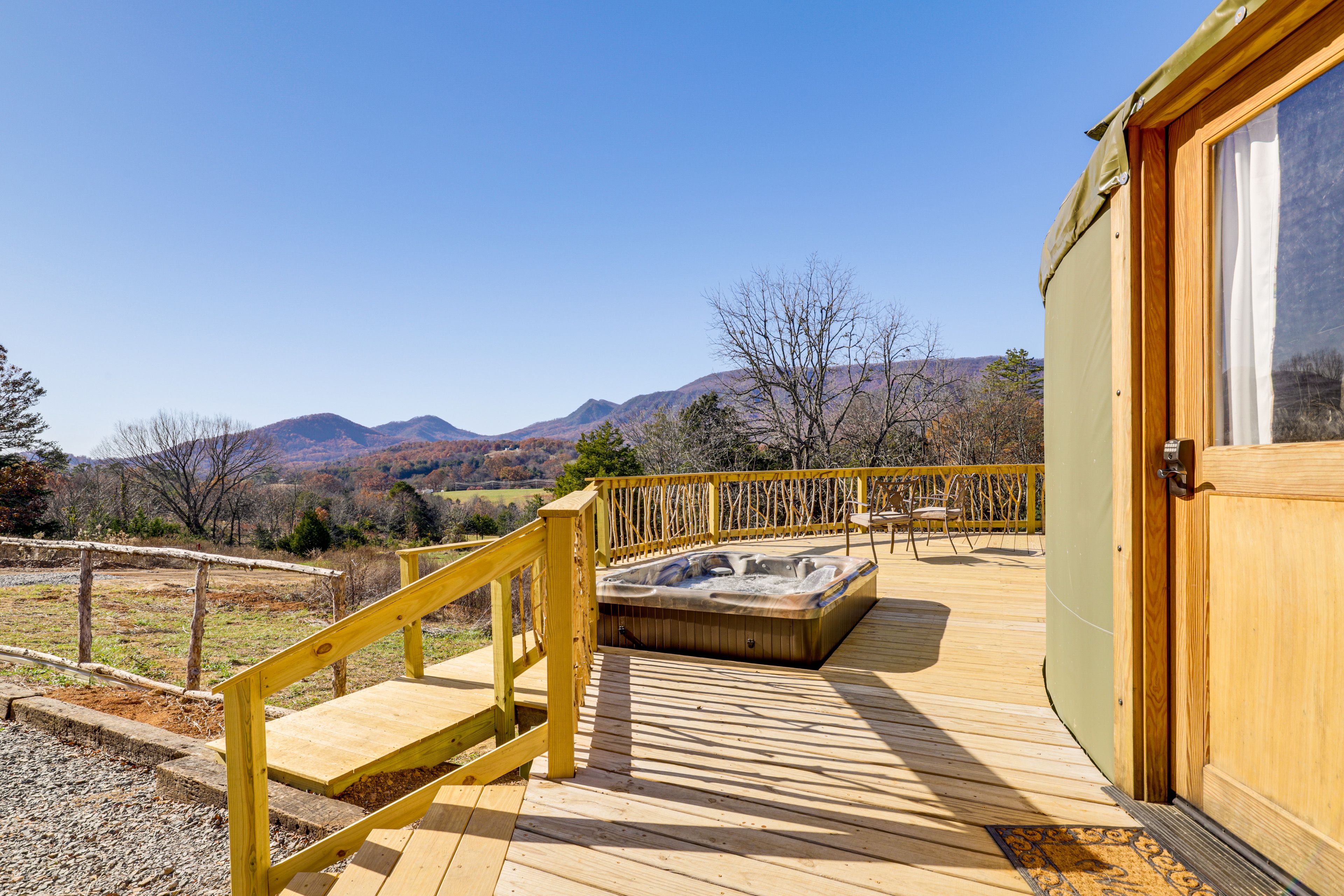 Private Deck | Hot Tub