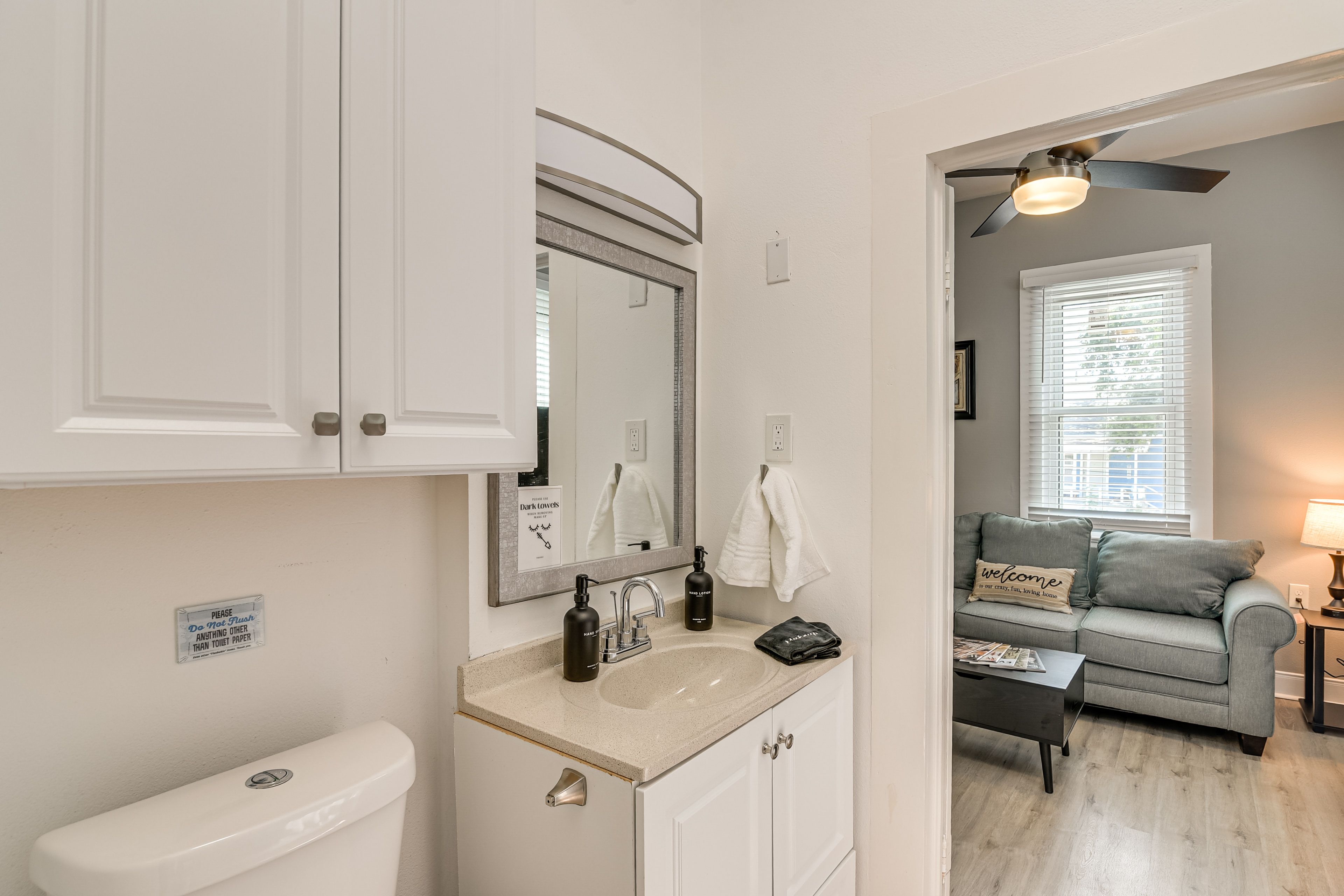 Jack-and-Jill Bathroom | Complimentary Toiletries | Towels Provided