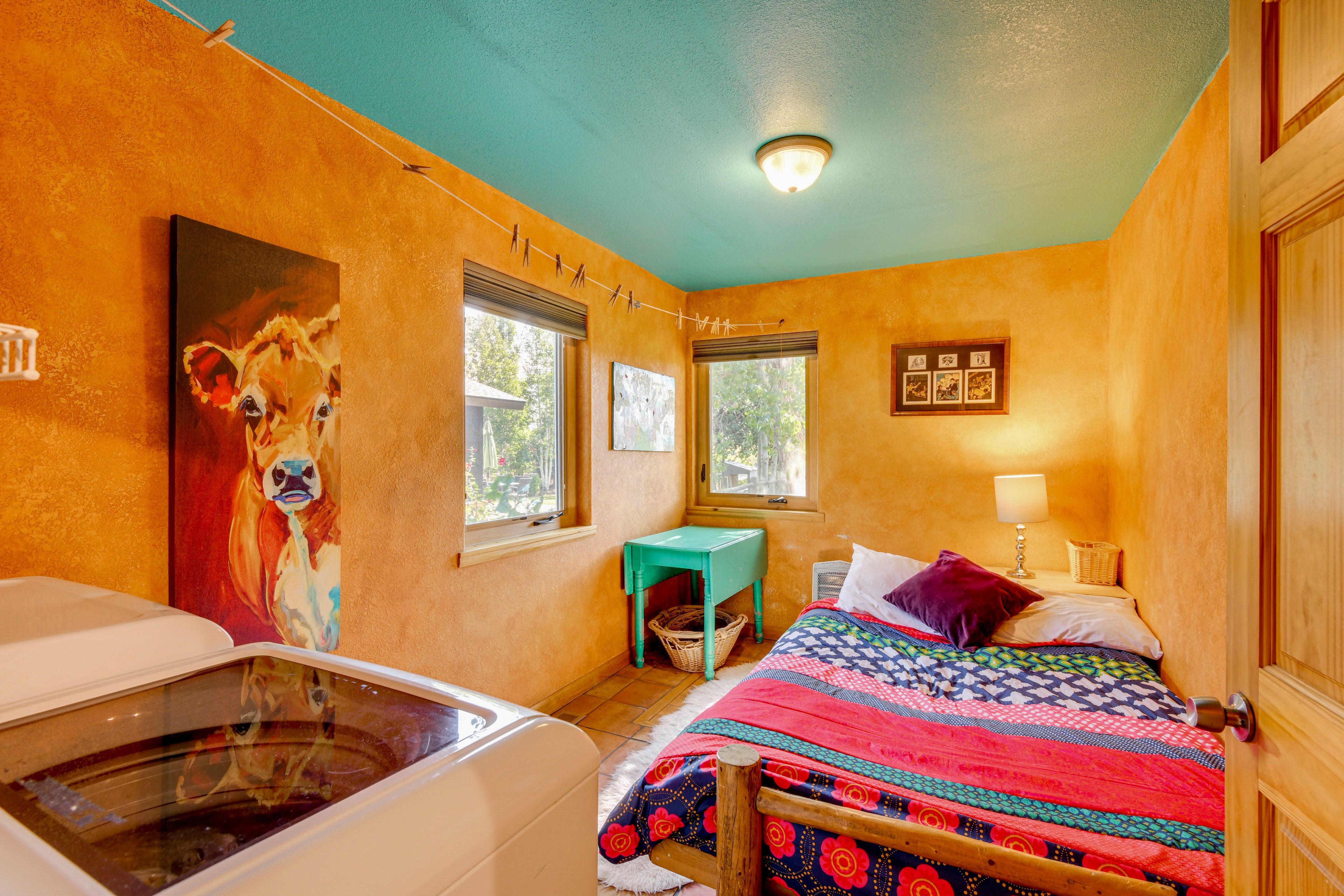 Bedroom 4 | Full Bed | Washer/Dryer | 1st Floor