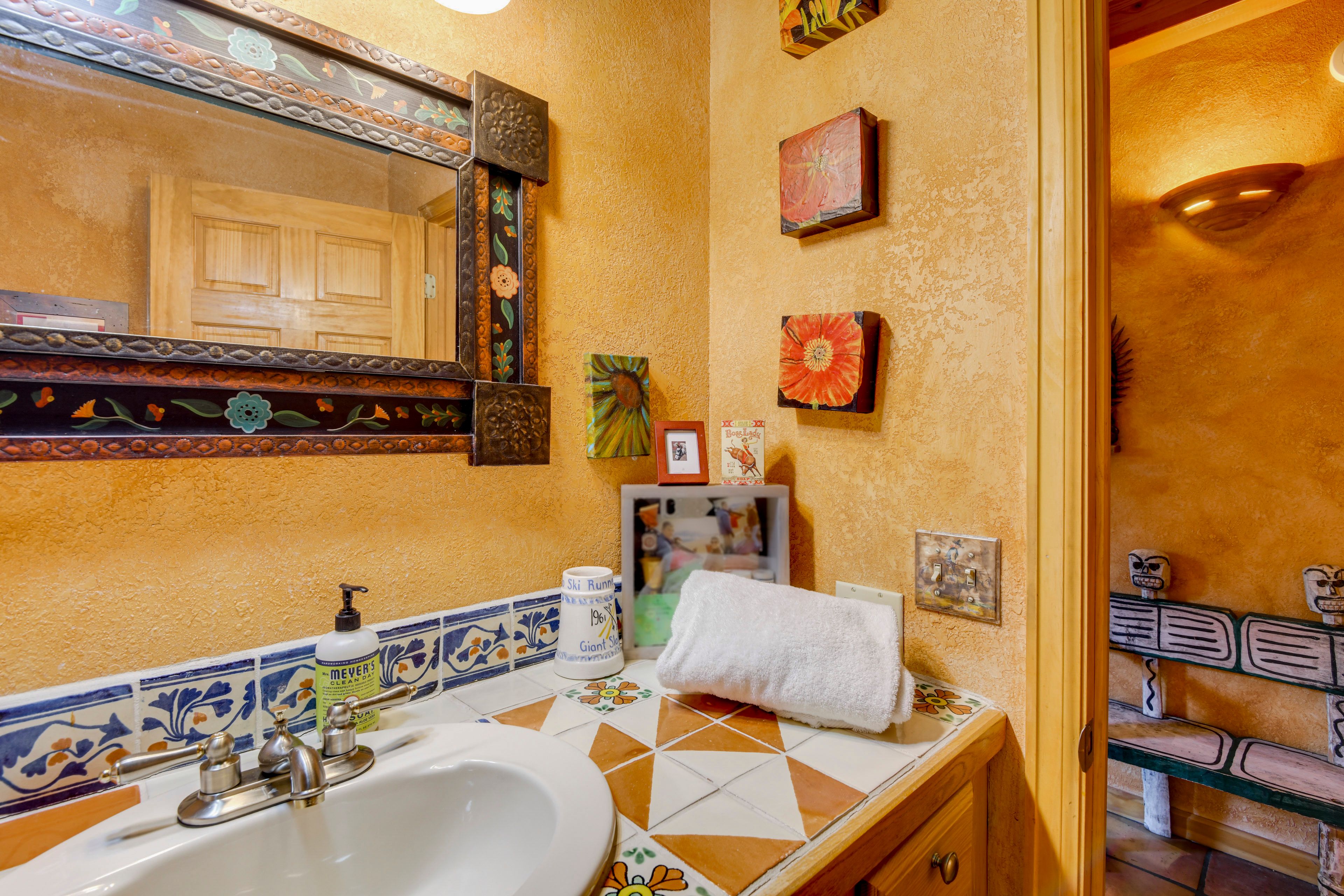 Half Bathroom | 1st Floor
