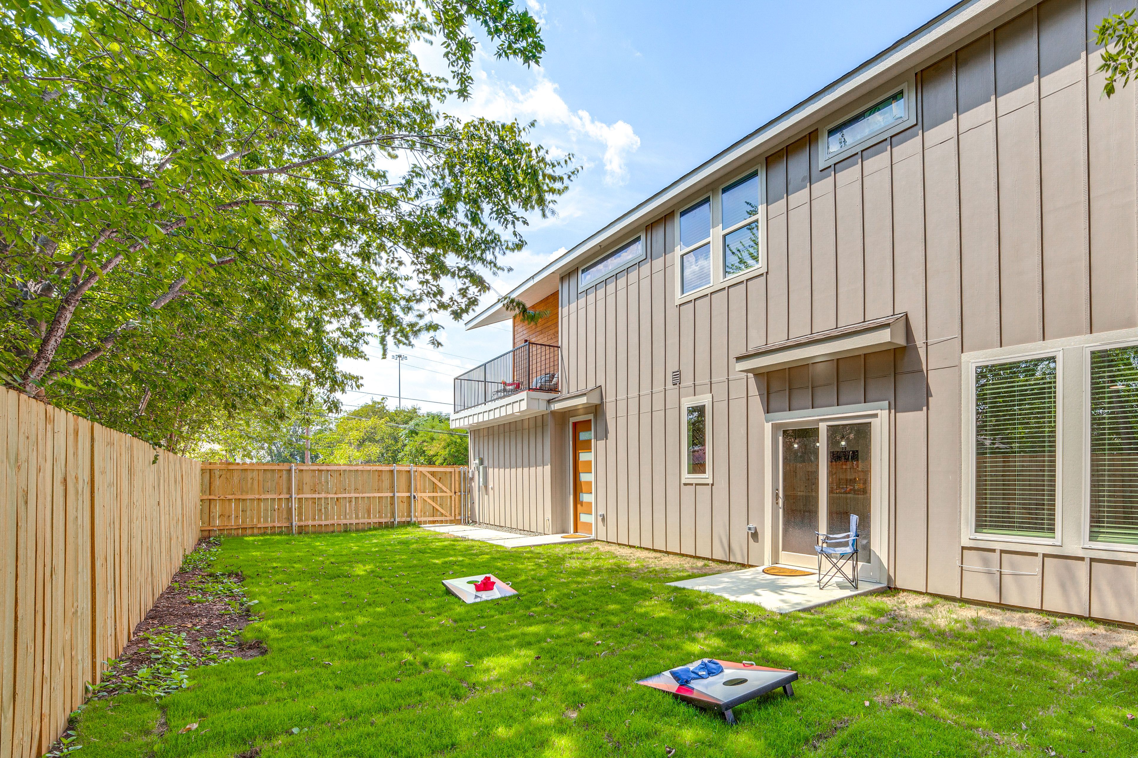 Fenced Yard