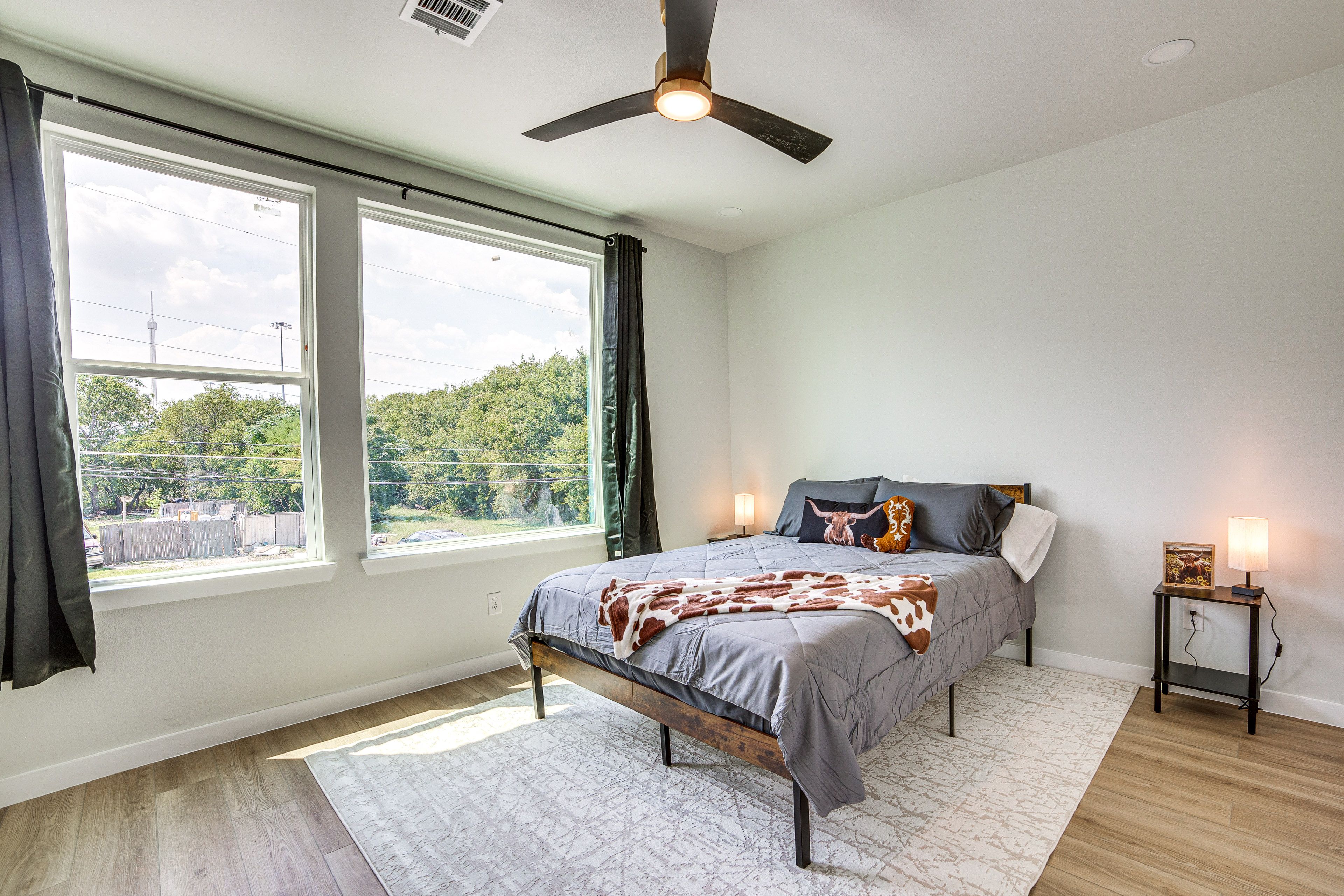 Bedroom 1 | 2nd Floor | Queen Bed | Linens Provided | En-Suite Bathroom