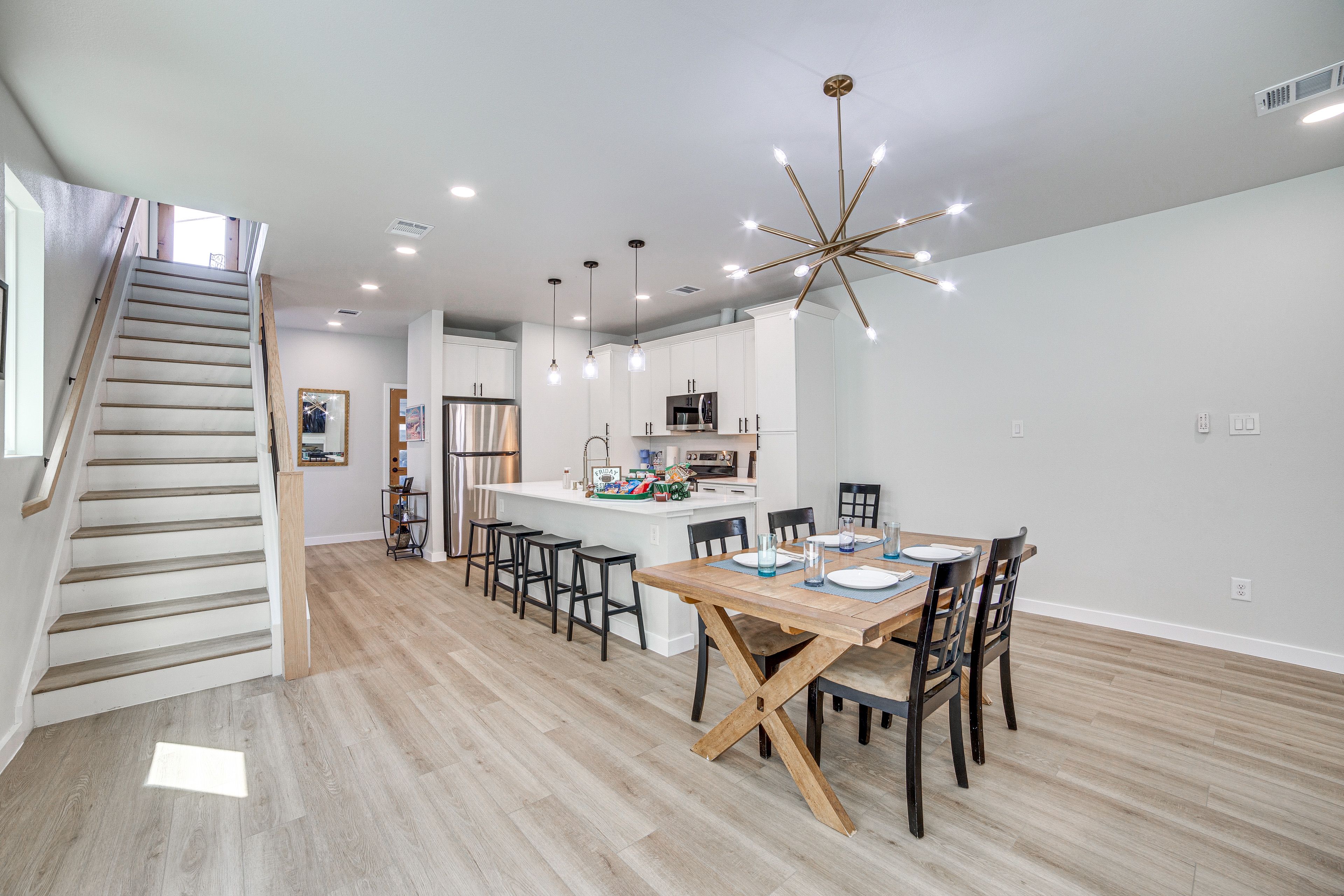 Dining Area | 1st Floor