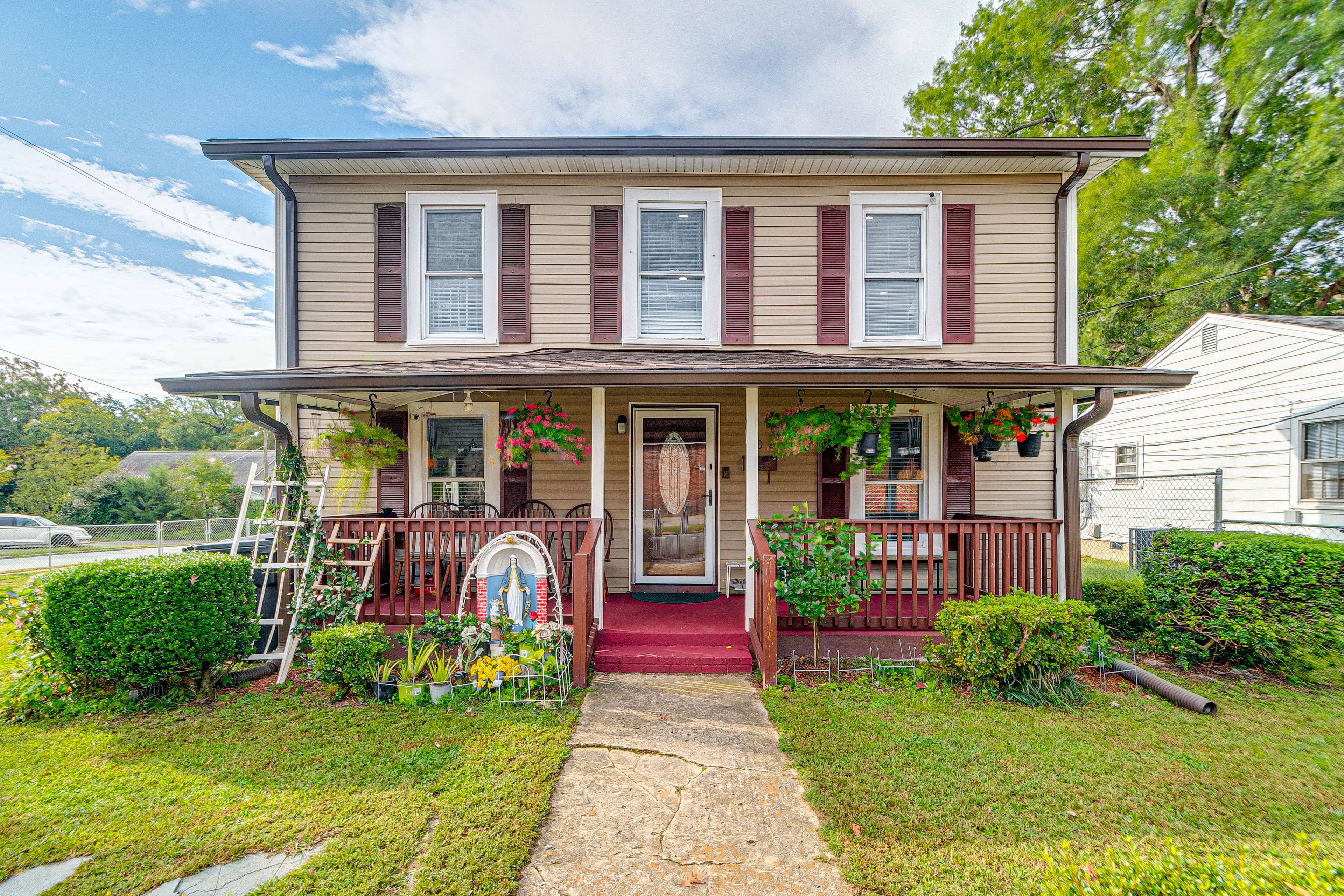 Home Exterior | Newly Renovated