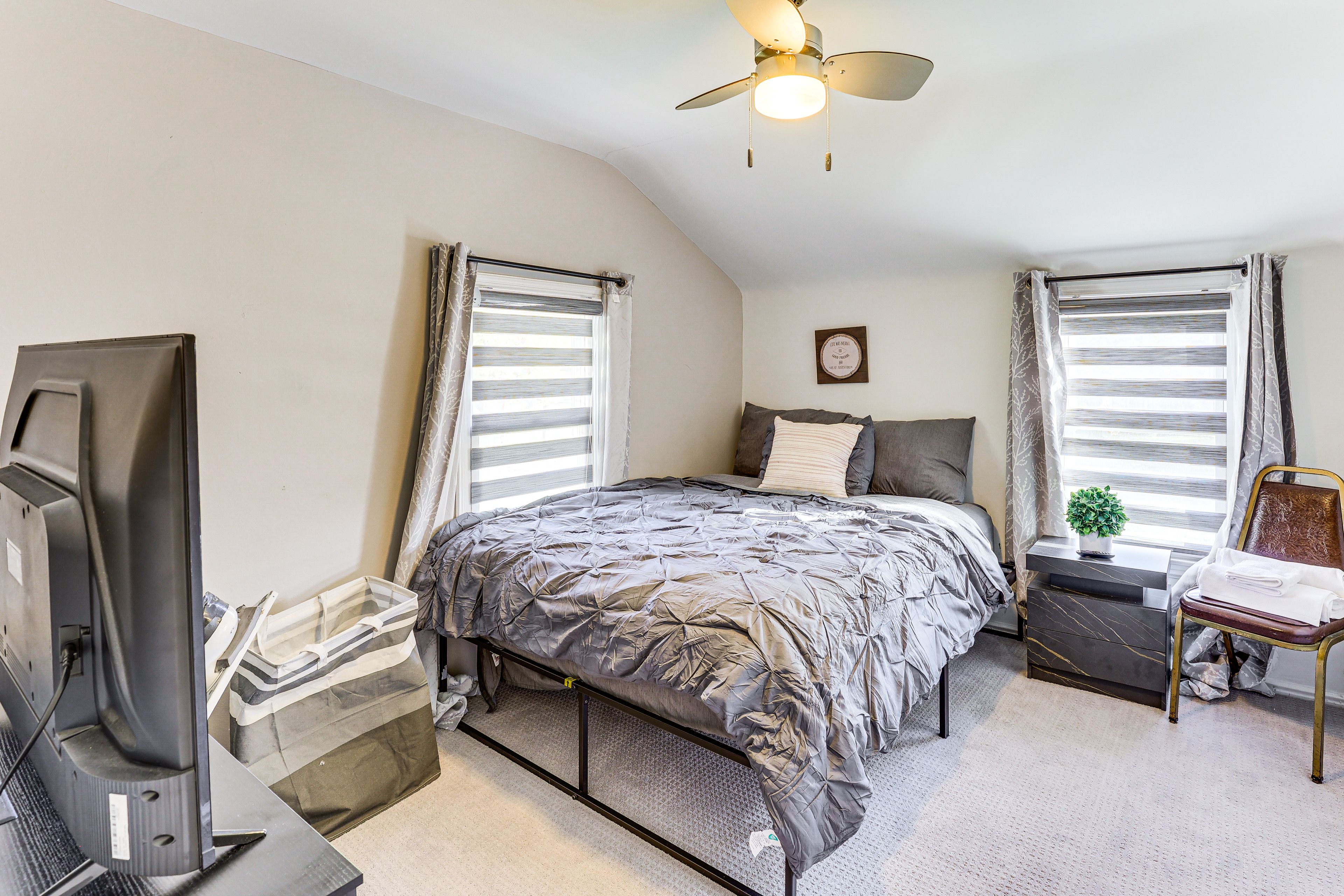 Bedroom 2 | Queen Bed | 2nd Floor