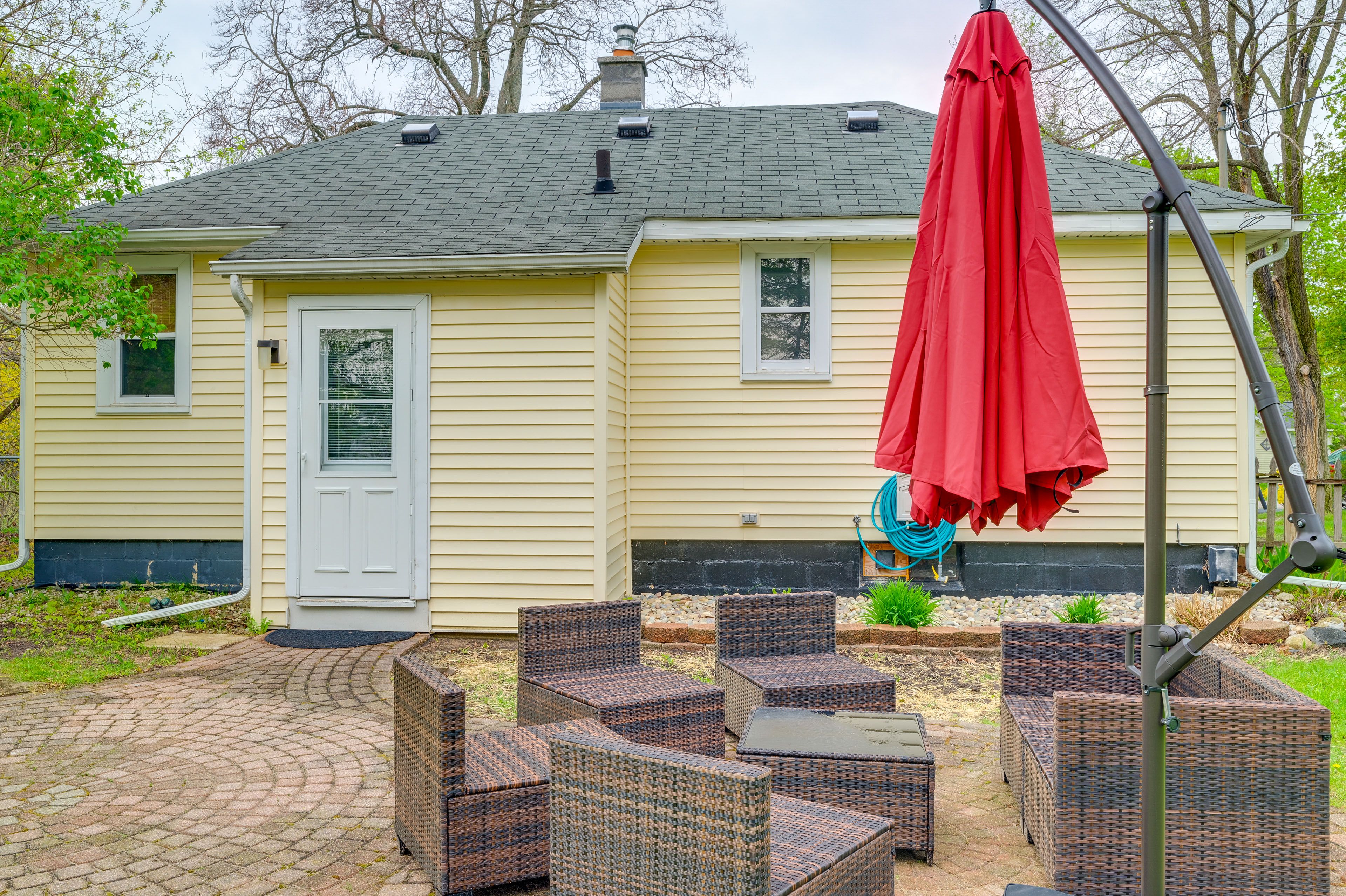 Property Exterior | Single-Story Home