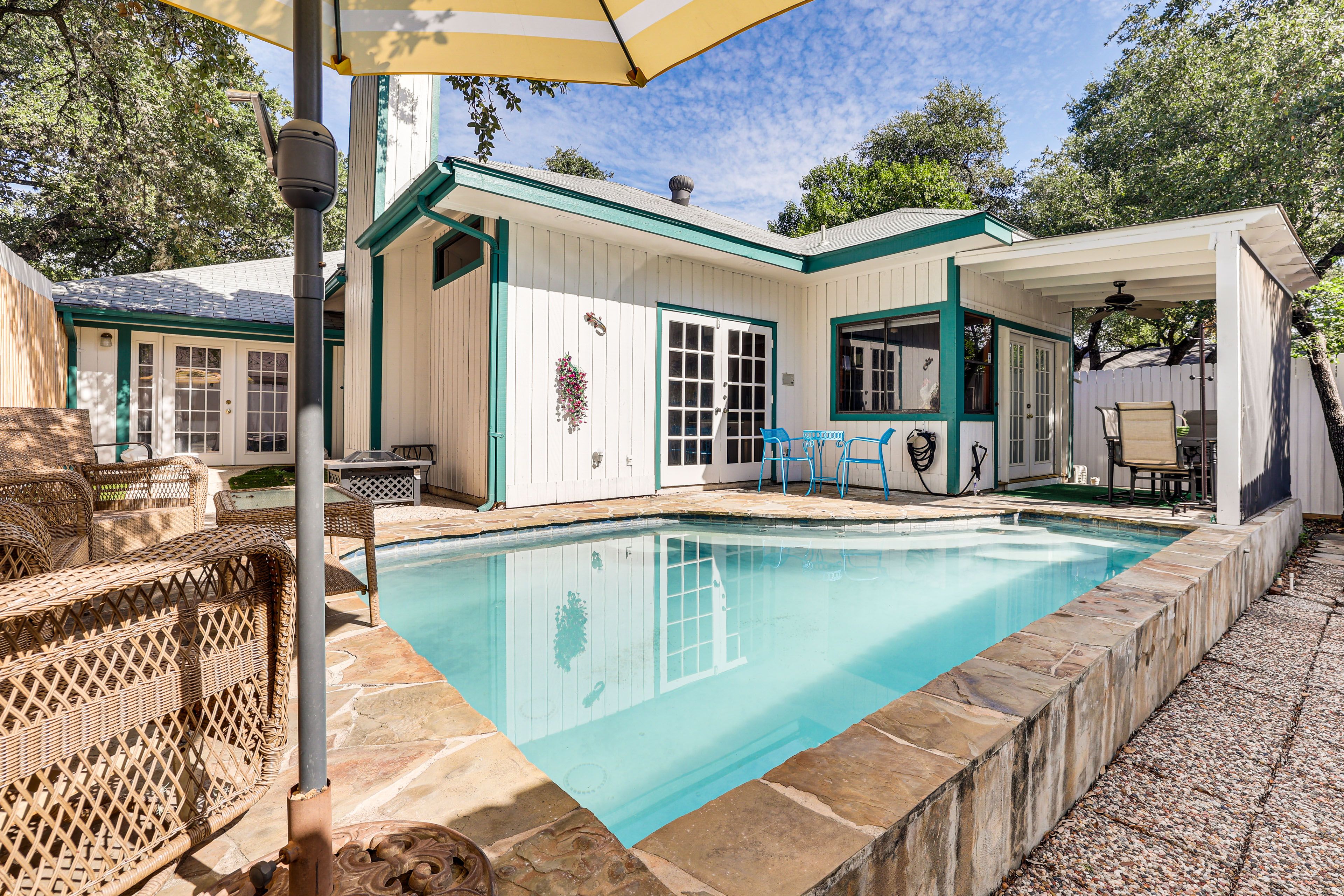 San Antonio Vacation Rental | 3BR | 1BA | 1,800 Sq Ft | Stairs Required