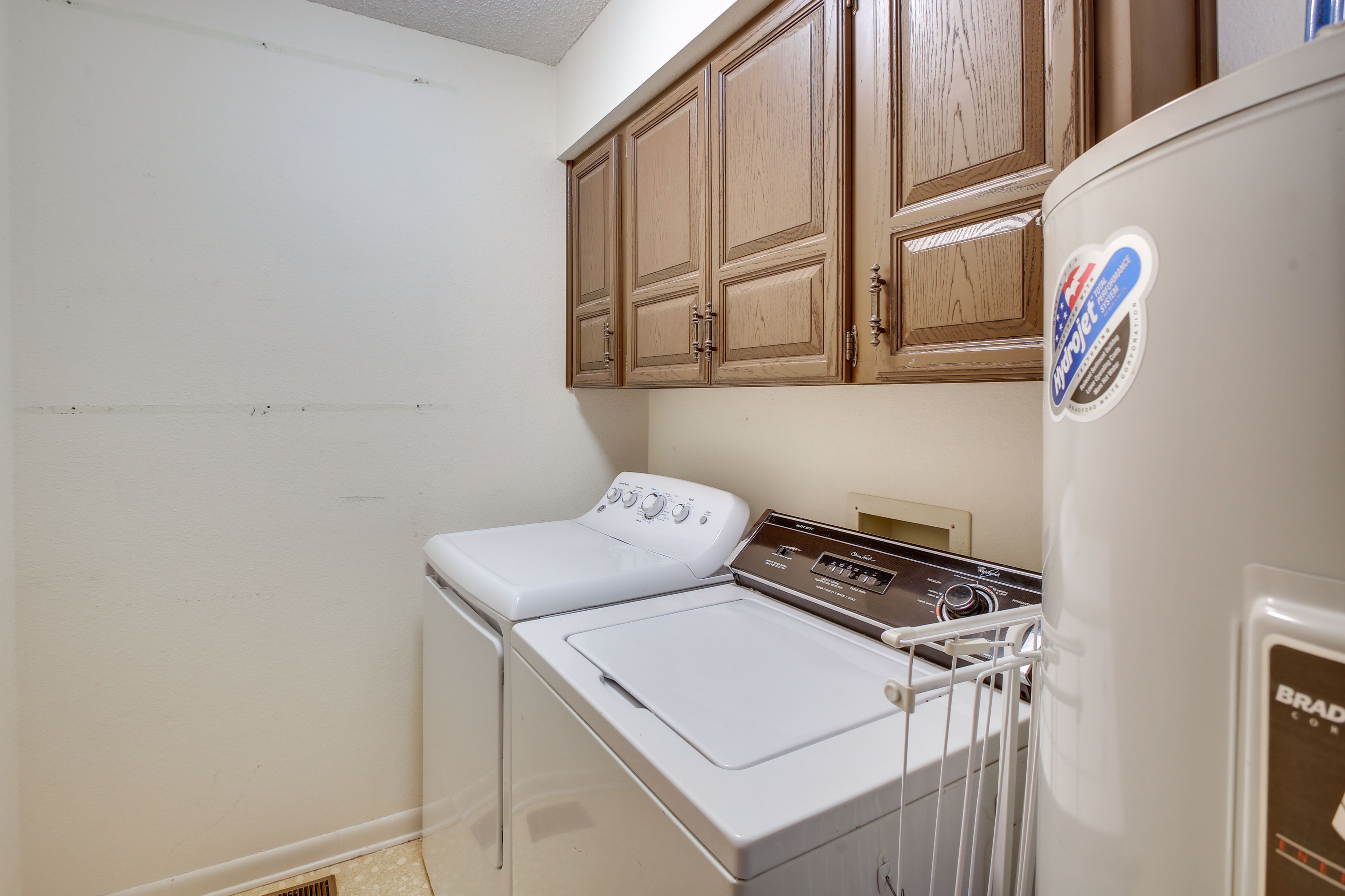 Laundry Room | Washer/Dryer