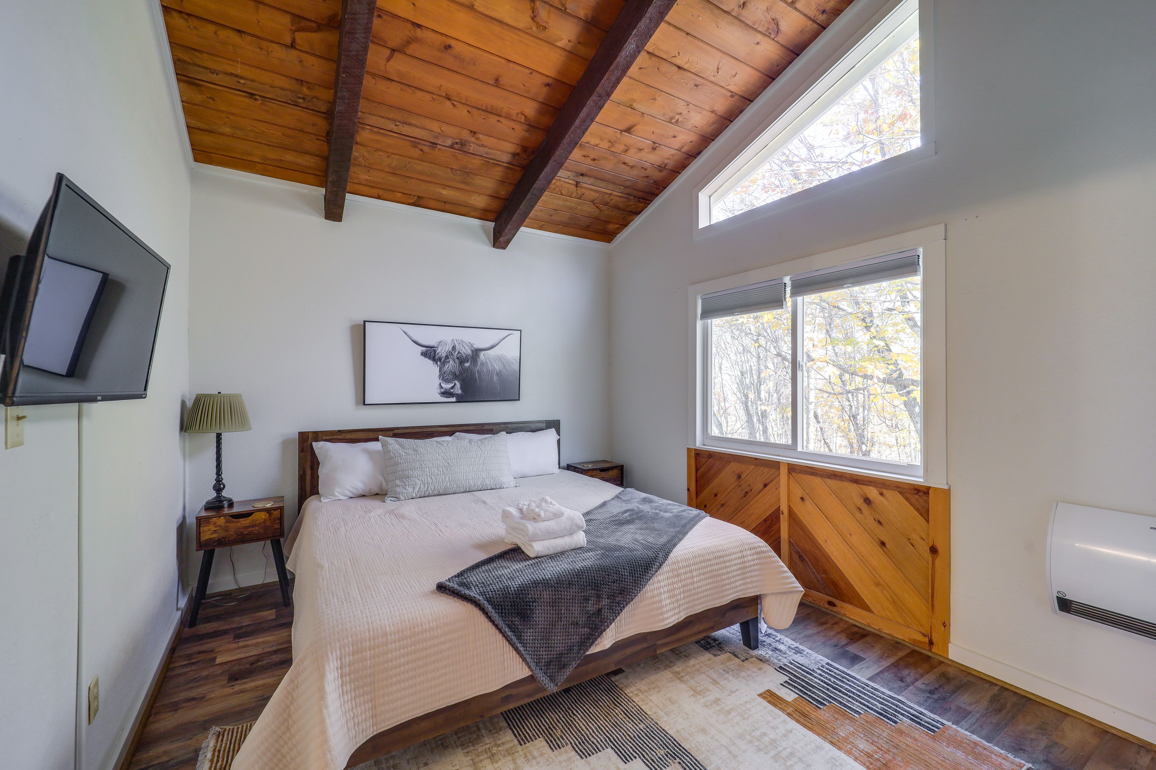 Bedroom 1 | King Bed | Flat-Screen TV | Main Level