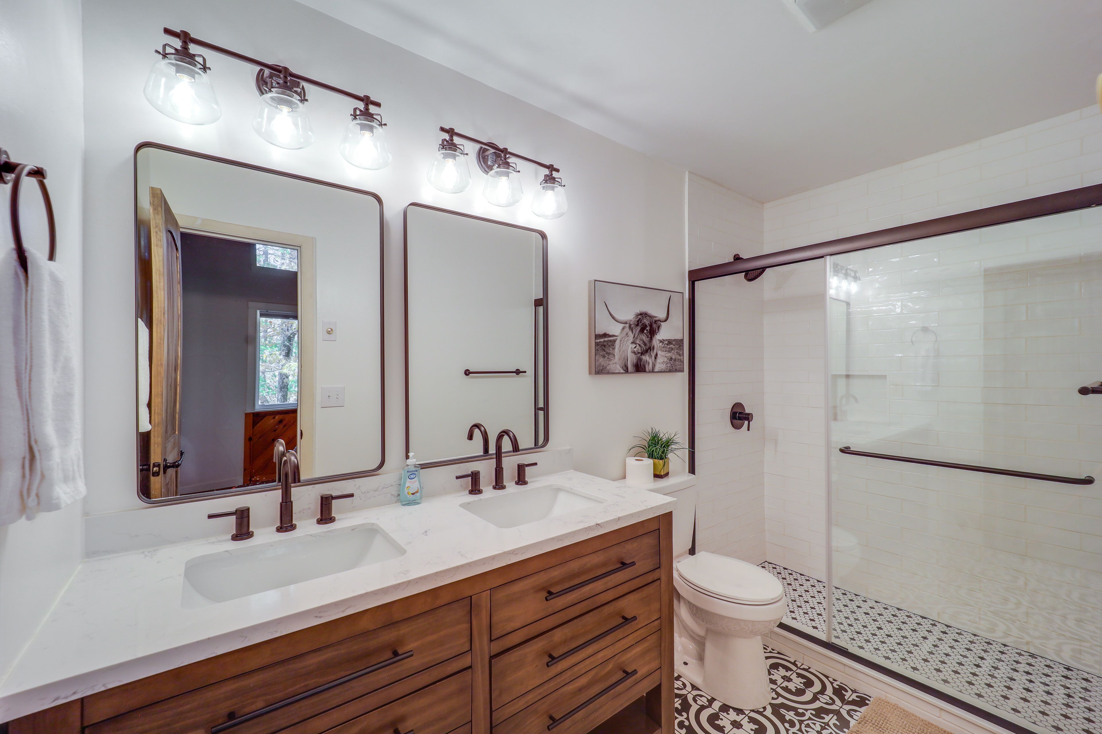 En-Suite Bathroom | Towels Provided | Main Level