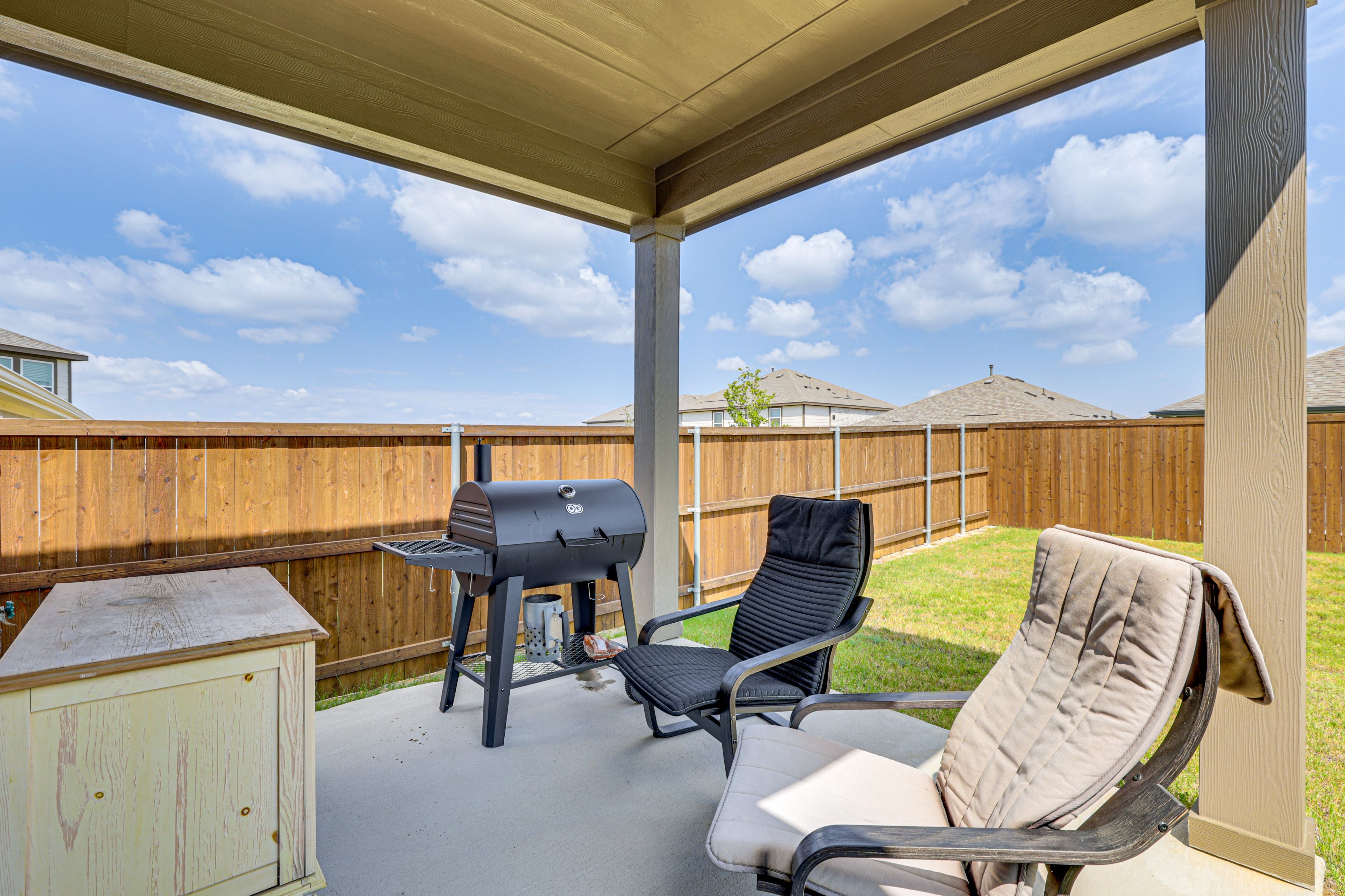 Krugerville Vacation Rental | 3BR | 2BA | 1,850 Sq Ft | 4 Steps Required