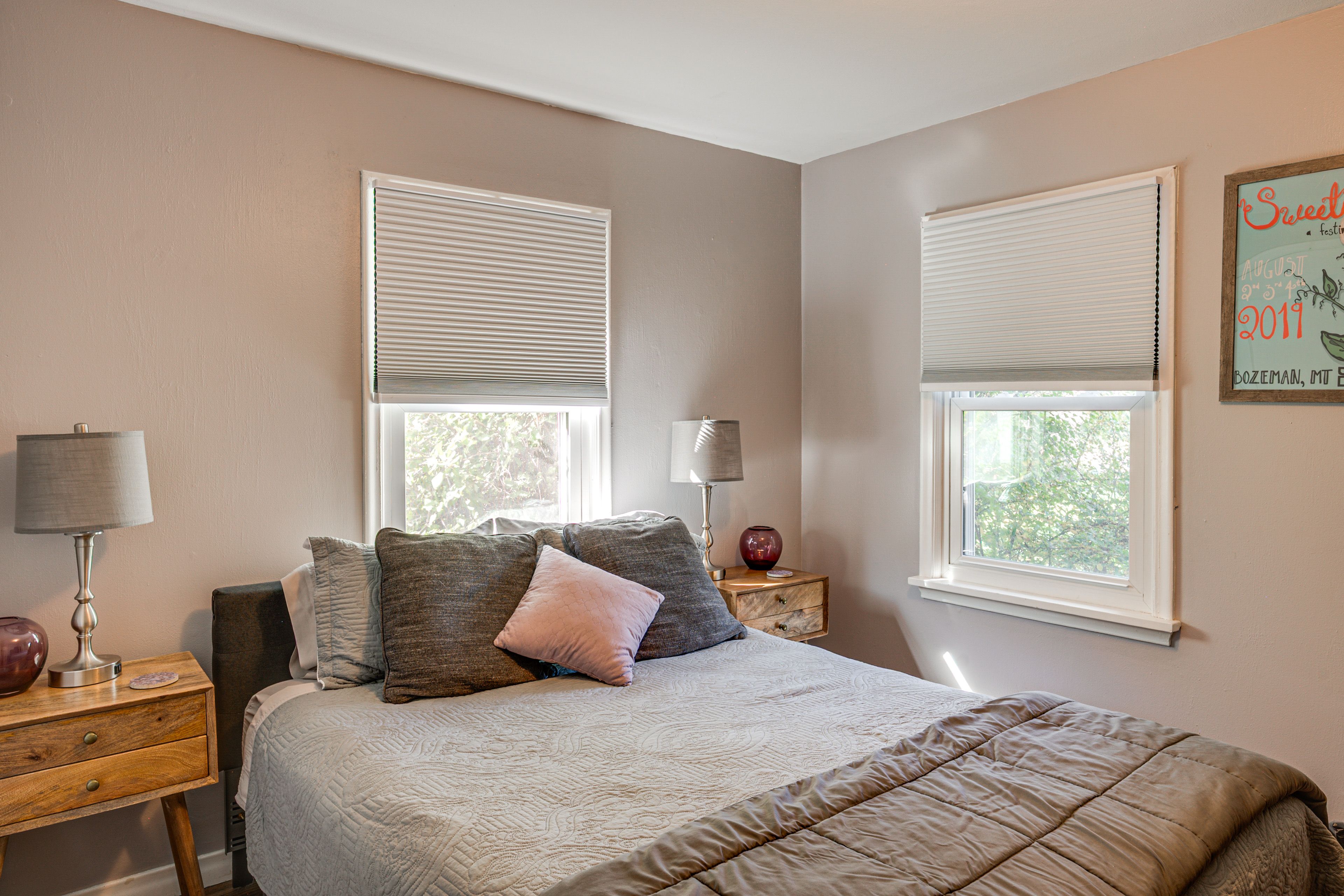 Bedroom 2 | Queen Bed