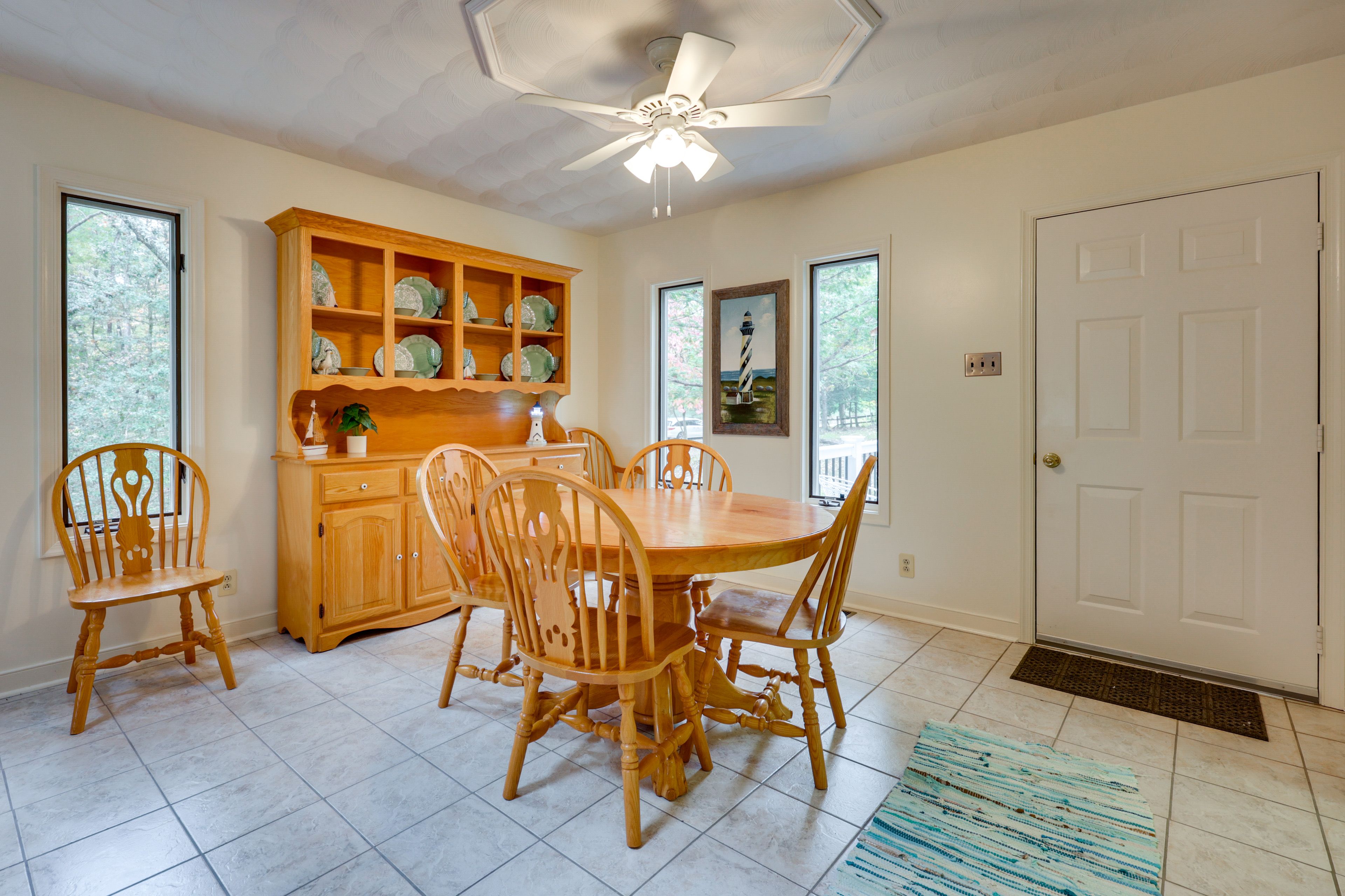 Dining Area | 1st Floor