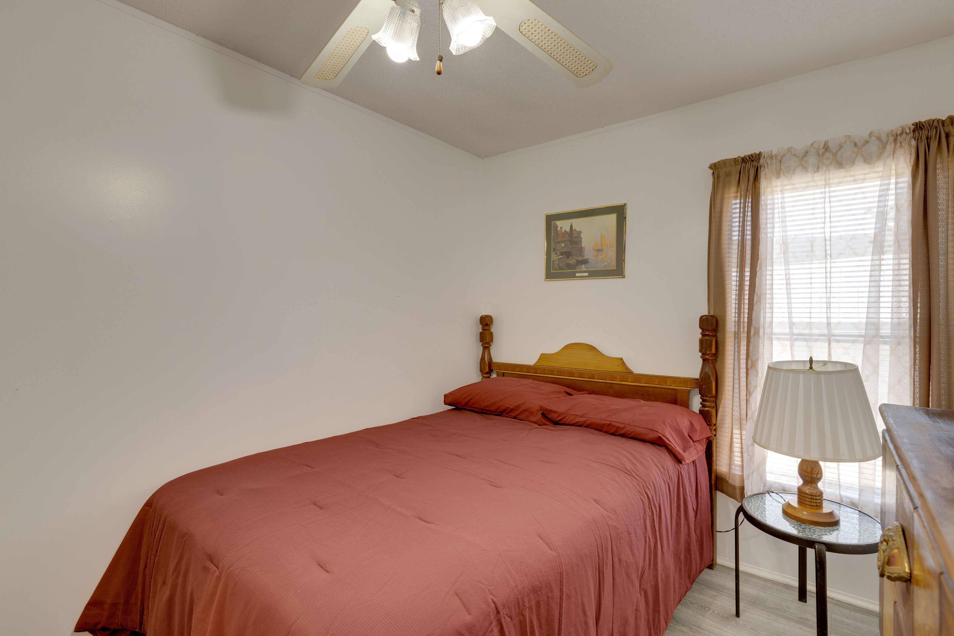 Bedroom 2 | Queen Bed