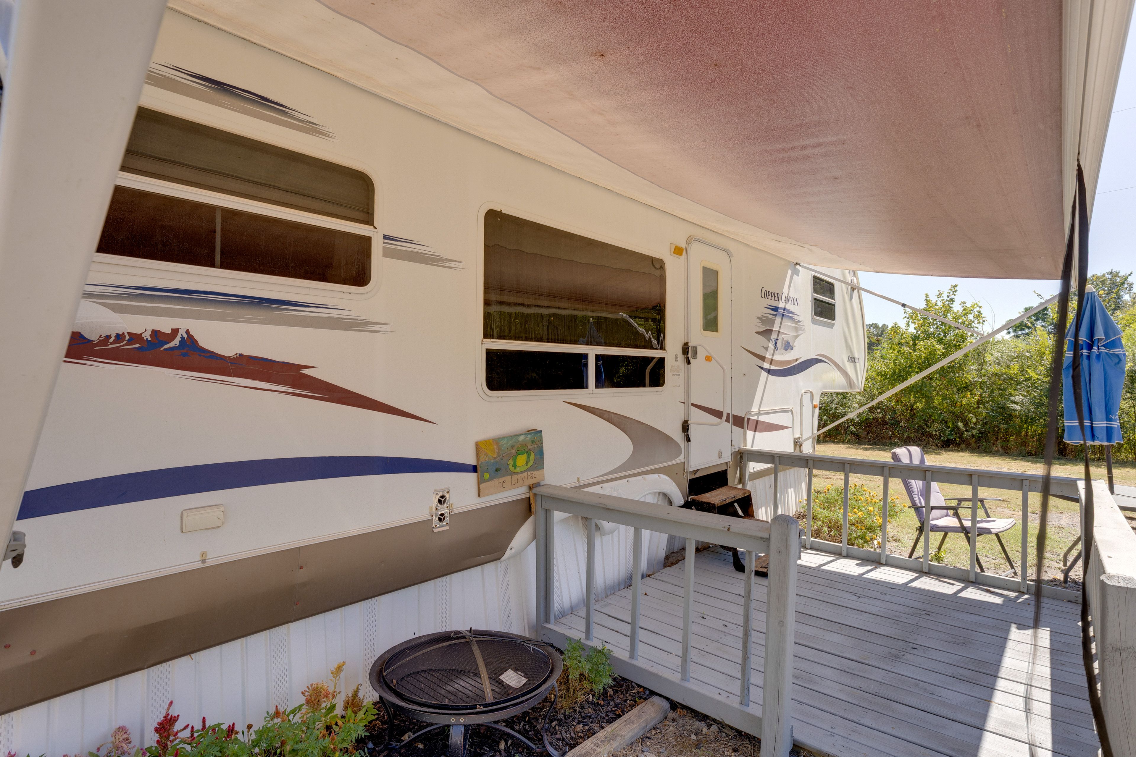 Deck | Main Entrance