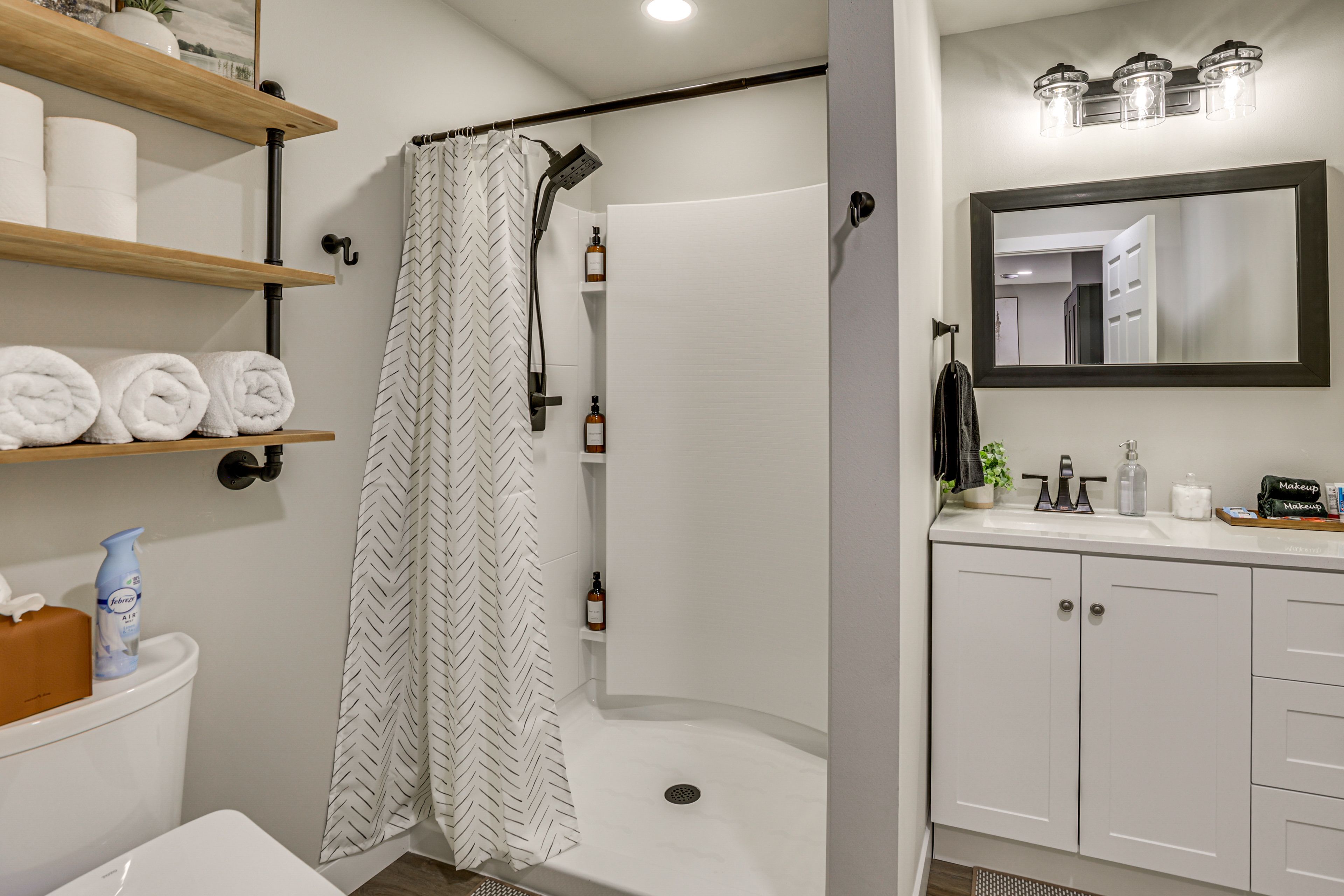 Full Bathroom | Lower Level