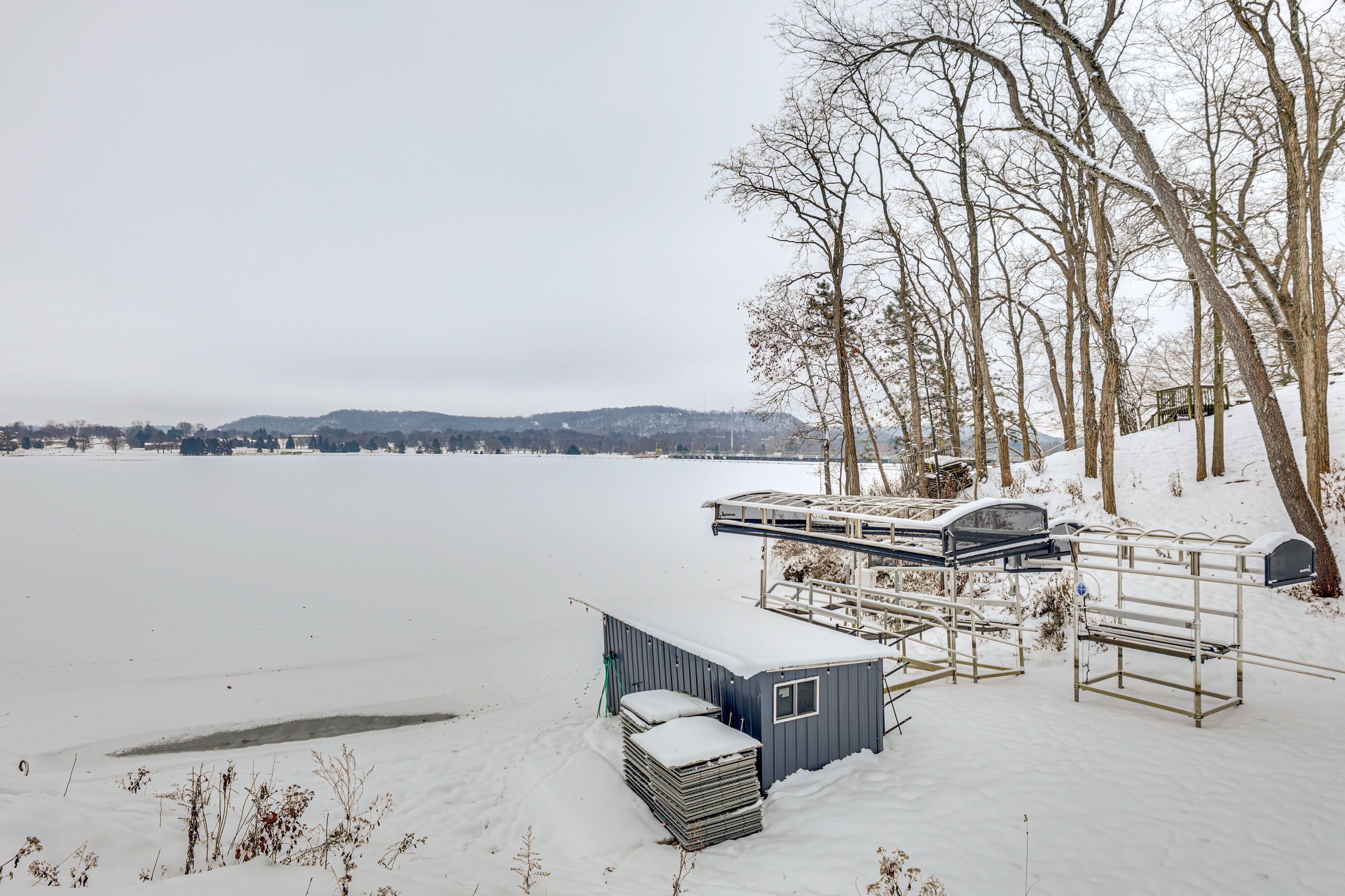 Lake Wisconsin On-Site | Private Boat Dock