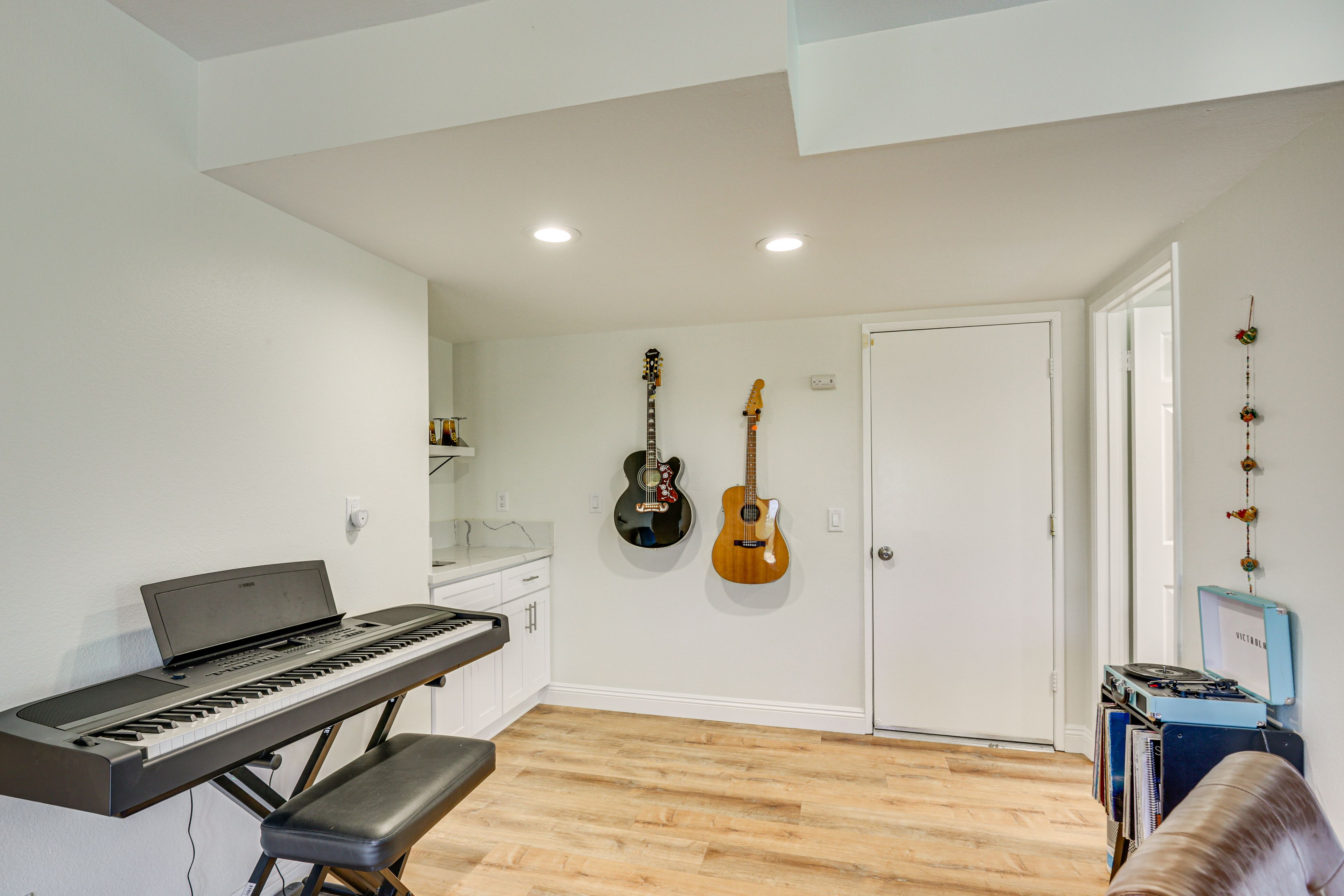 Music Nook | 1st Floor