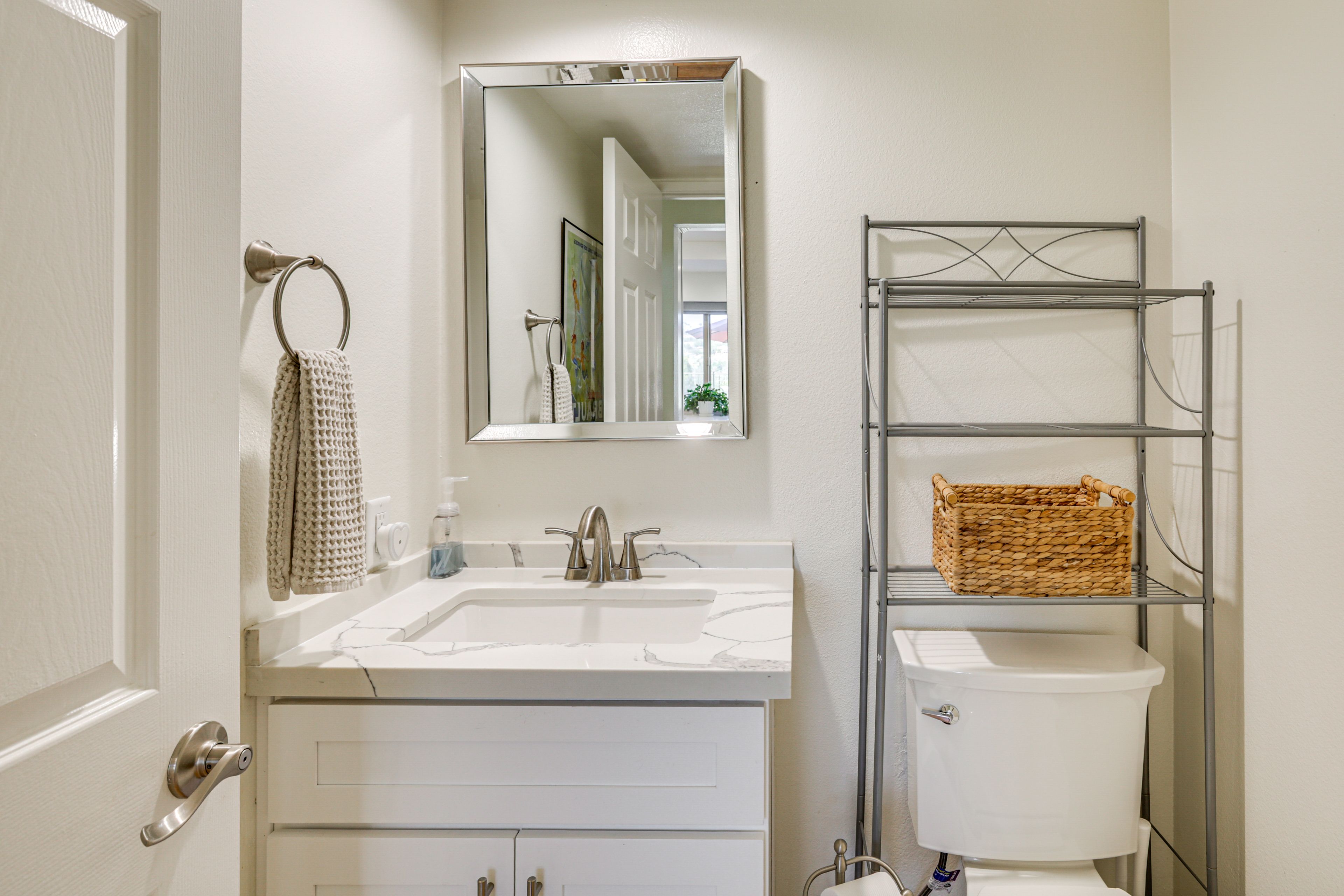 Half Bathroom | 1st Floor