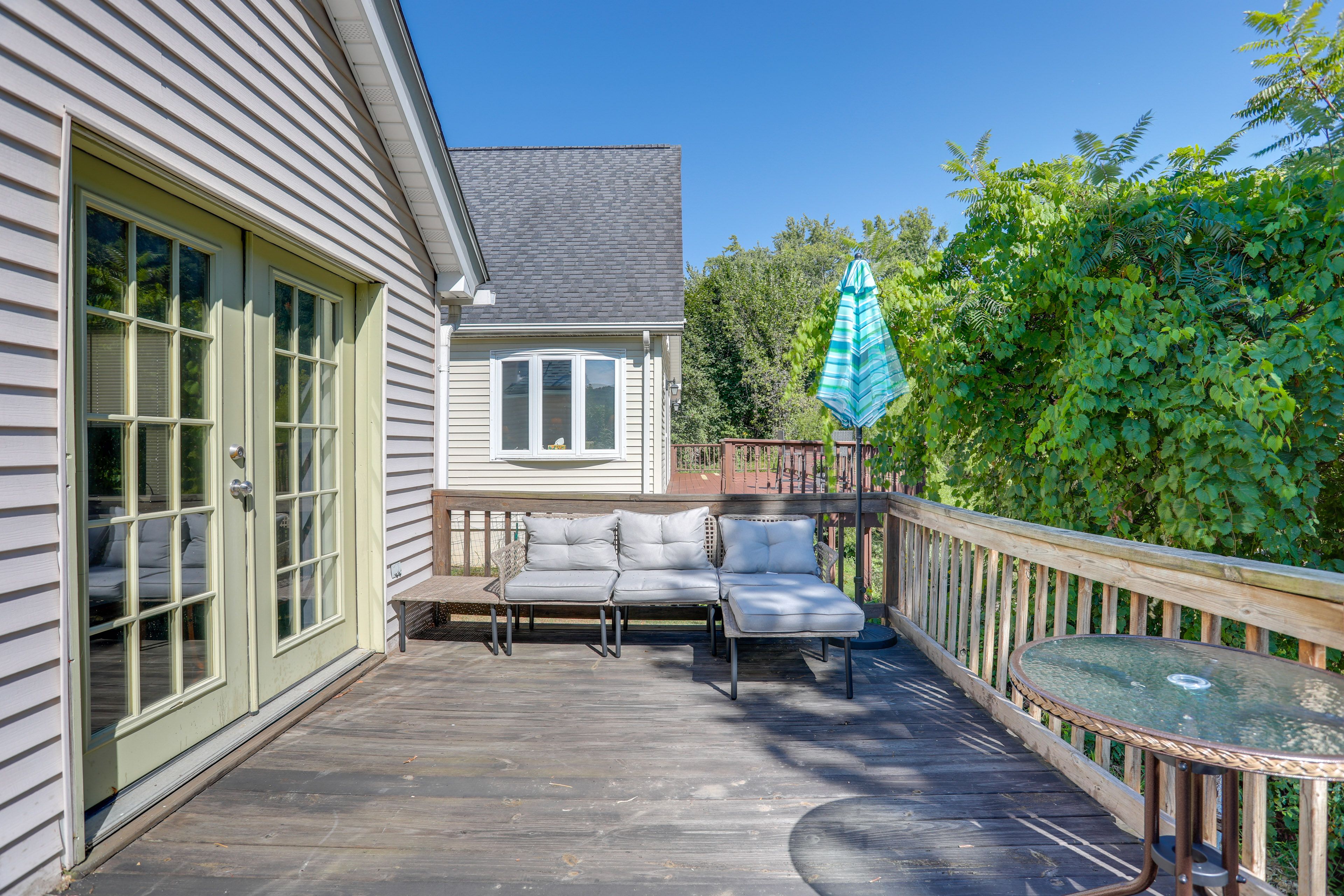 Deck | Lounge Furniture | Grill | French Creek Views