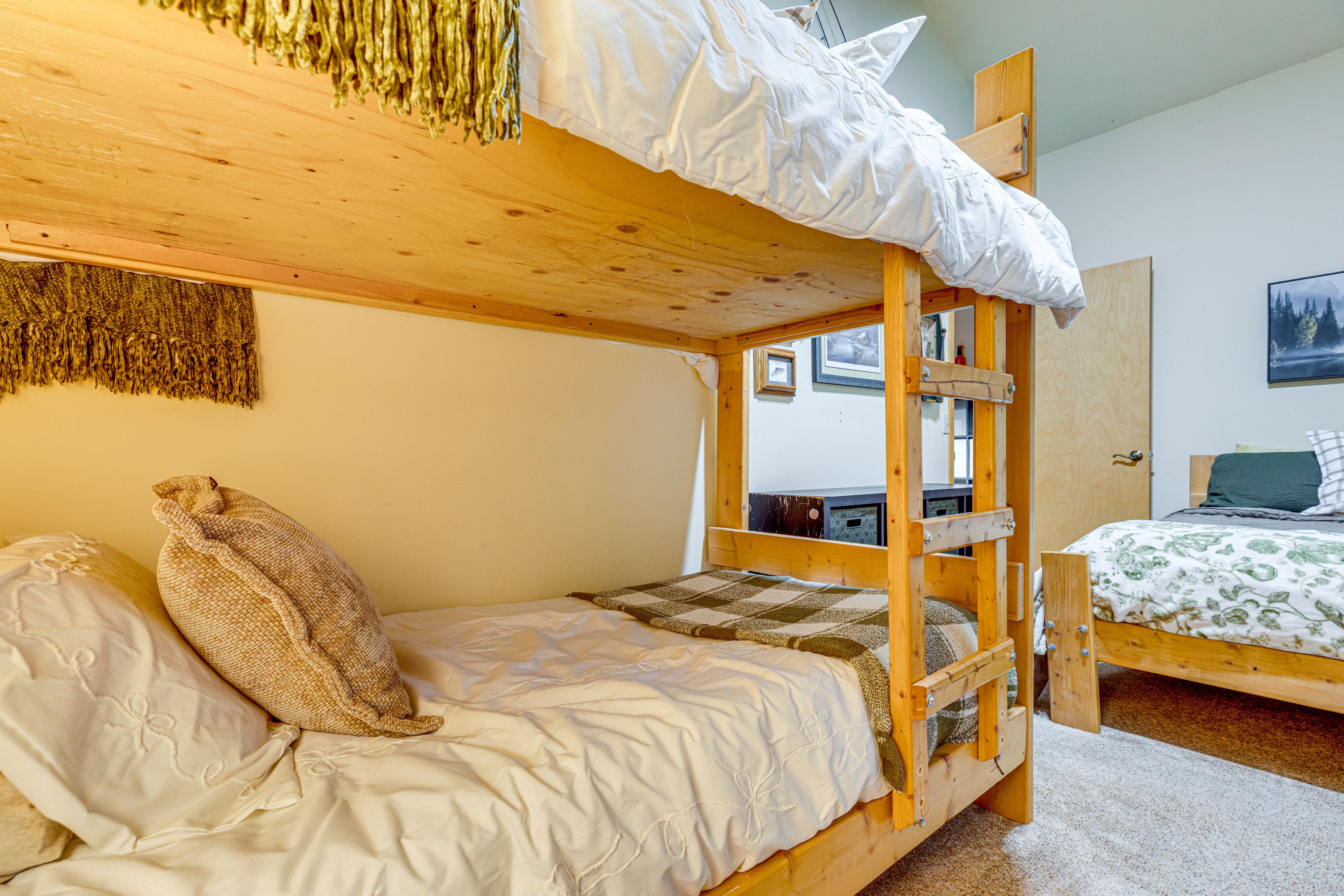 Bedroom 2 | Full Bed | Twin Bunk Bed | 2nd Floor