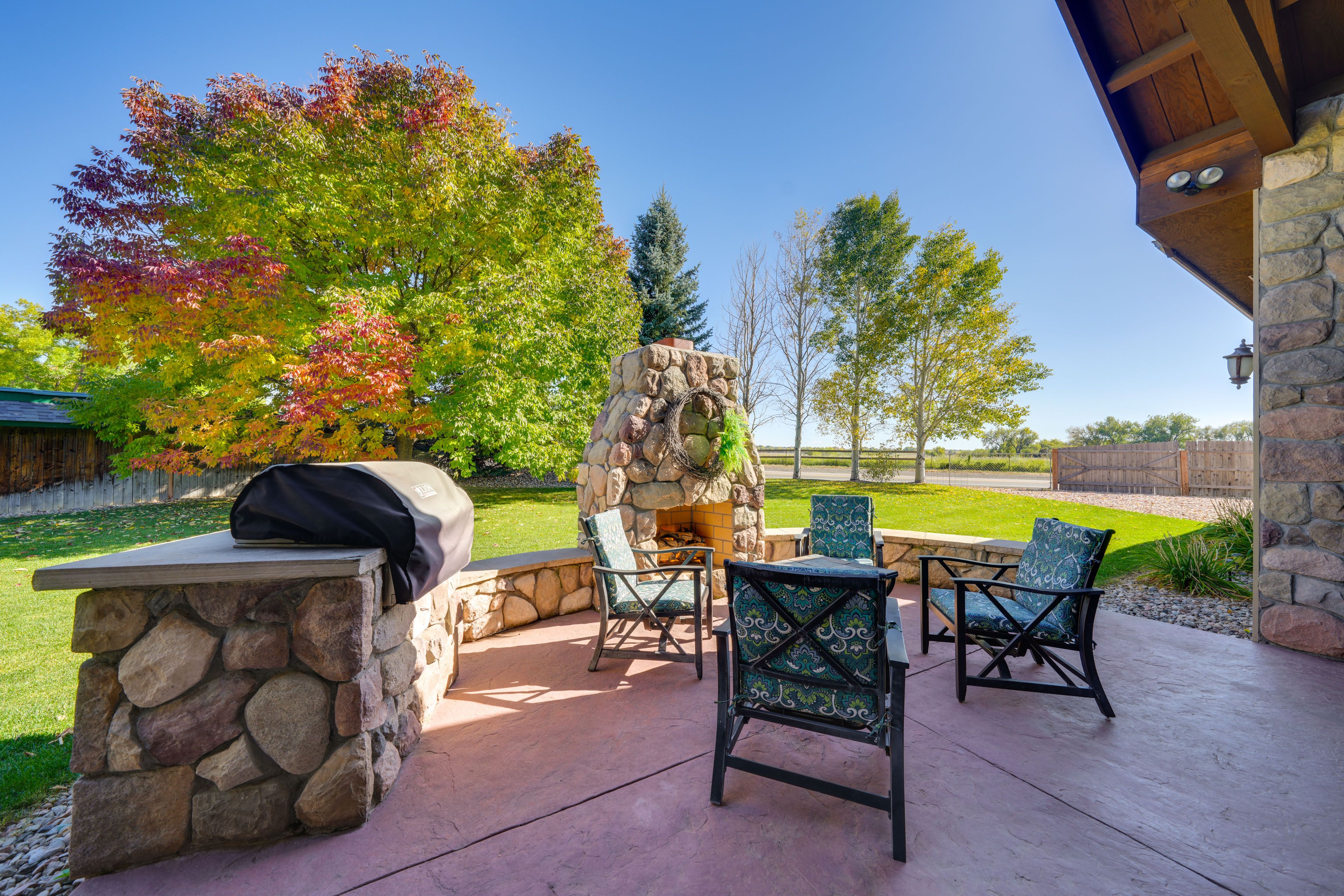 Loveland Vacation Rental | 3BR | 4BA | Steps Required | 3,304 Sq Ft