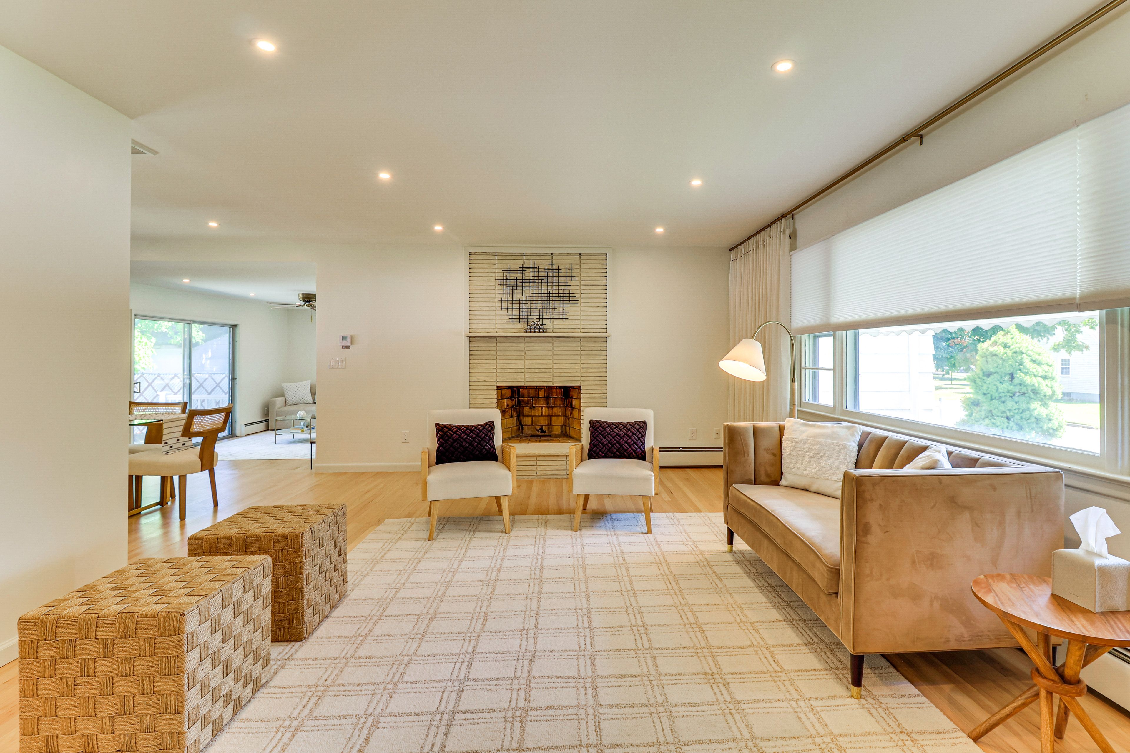 Pompton Lakes Vacation Rental | 3BR | 2BA | 2,200 Sq Ft | 3 Steps to Enter