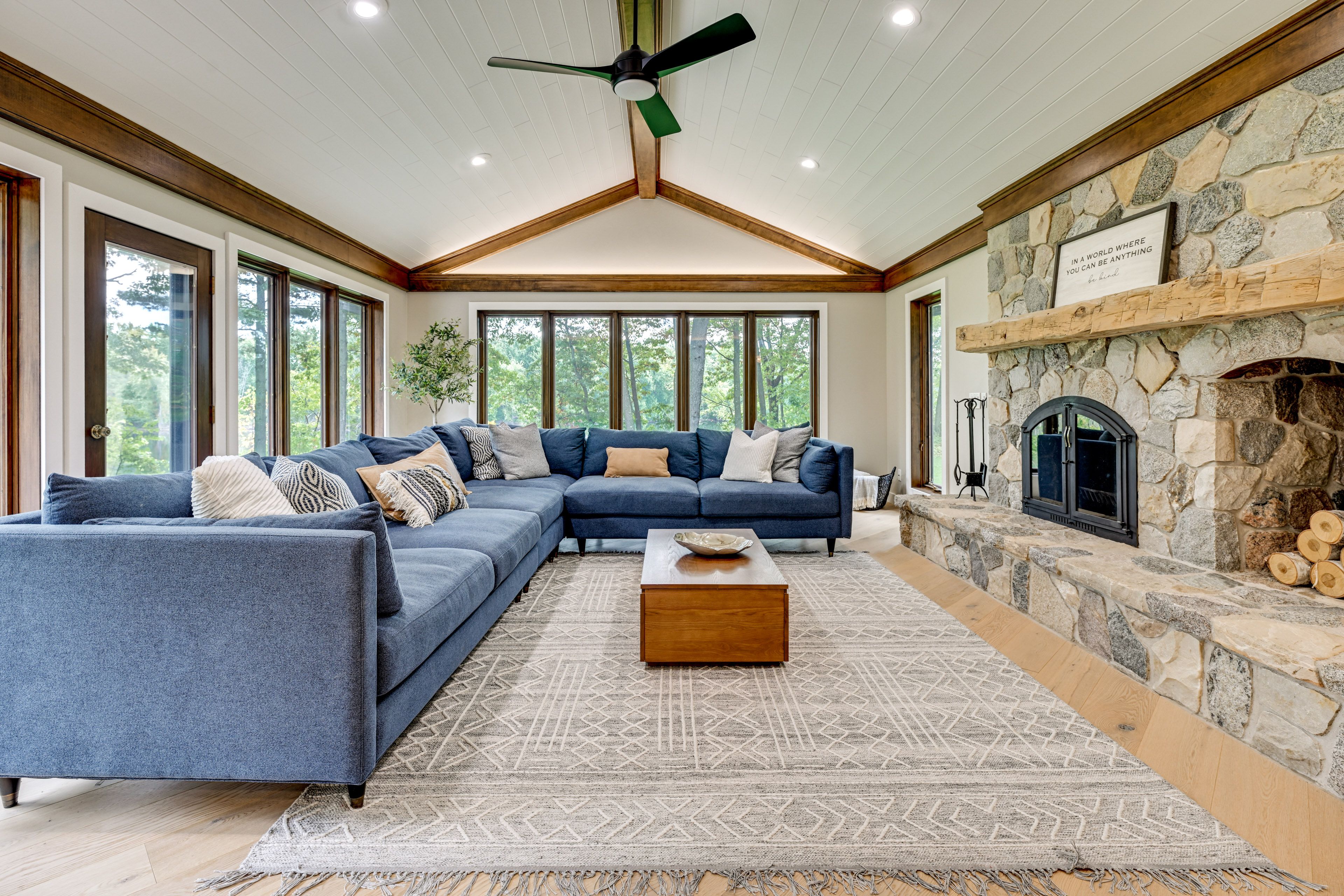 Sitting Room | Free WiFi | Fireplace | Central A/C