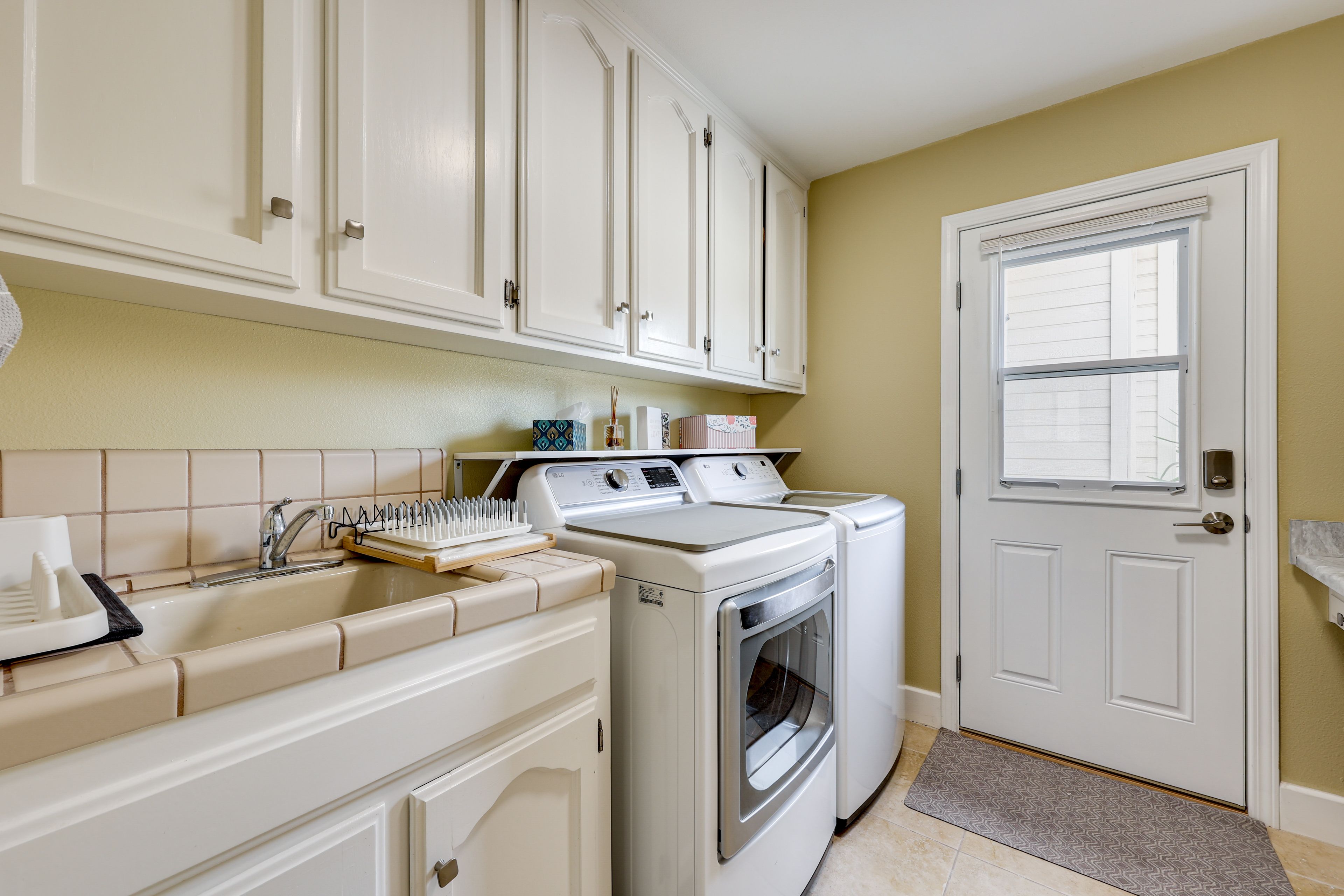 Washer & Dryer