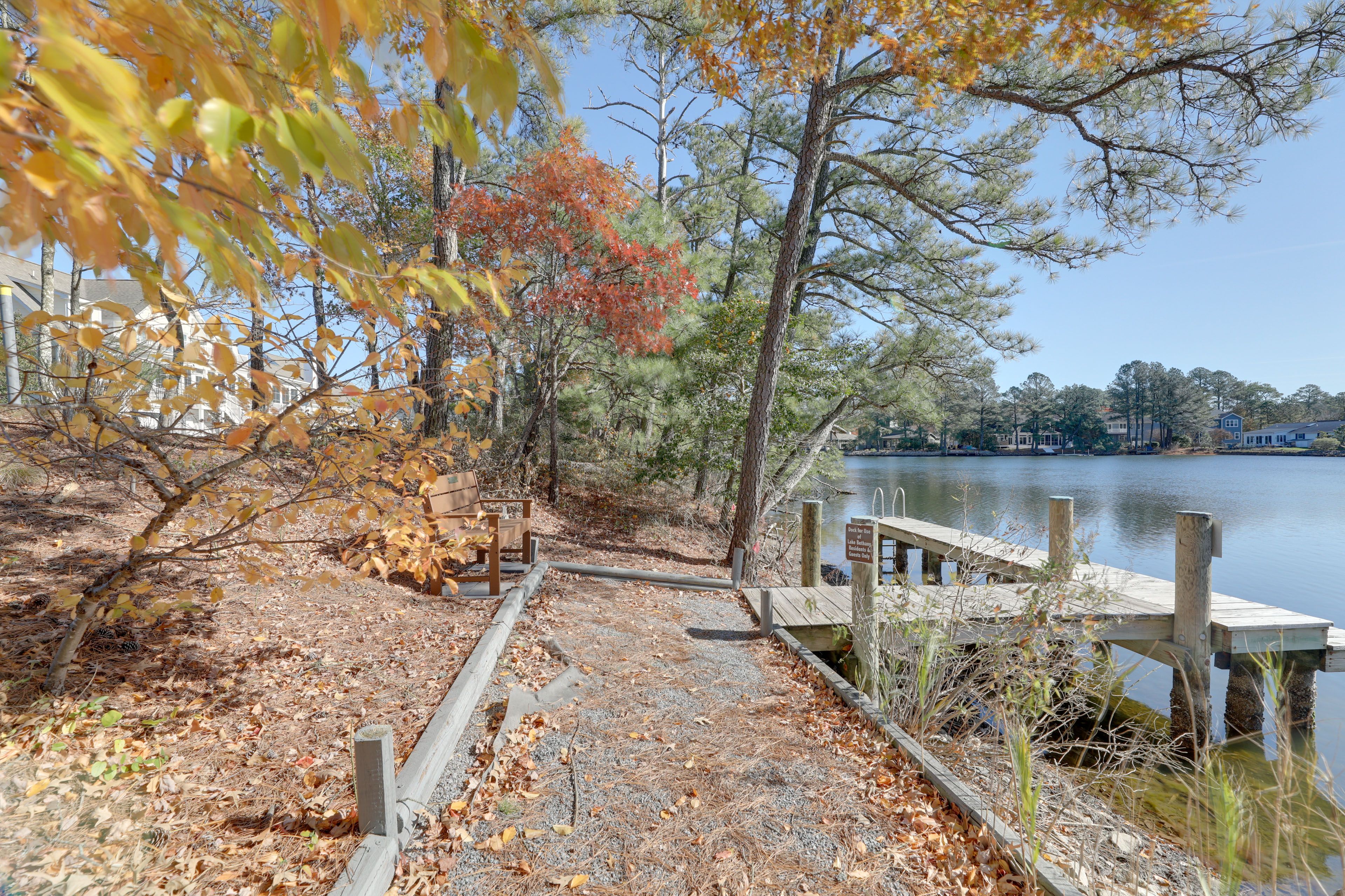 Walk to Community Dock