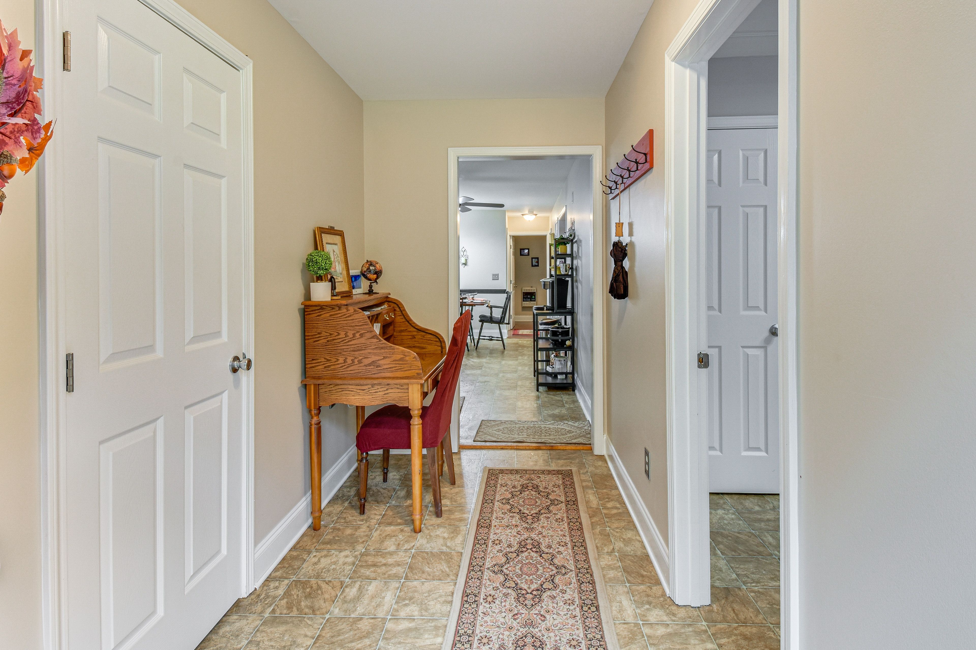 Hallway | Desk