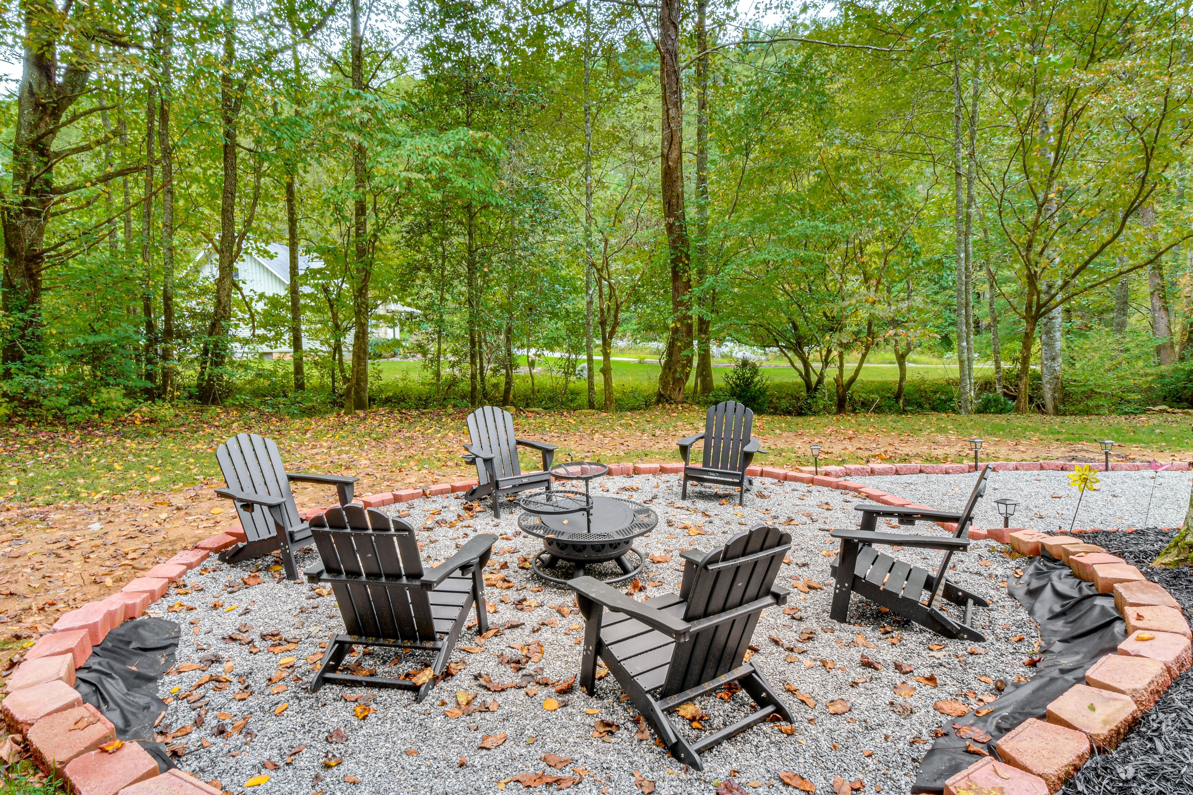 Fire Pit w/ Cooking Grate | Adirondack Chairs
