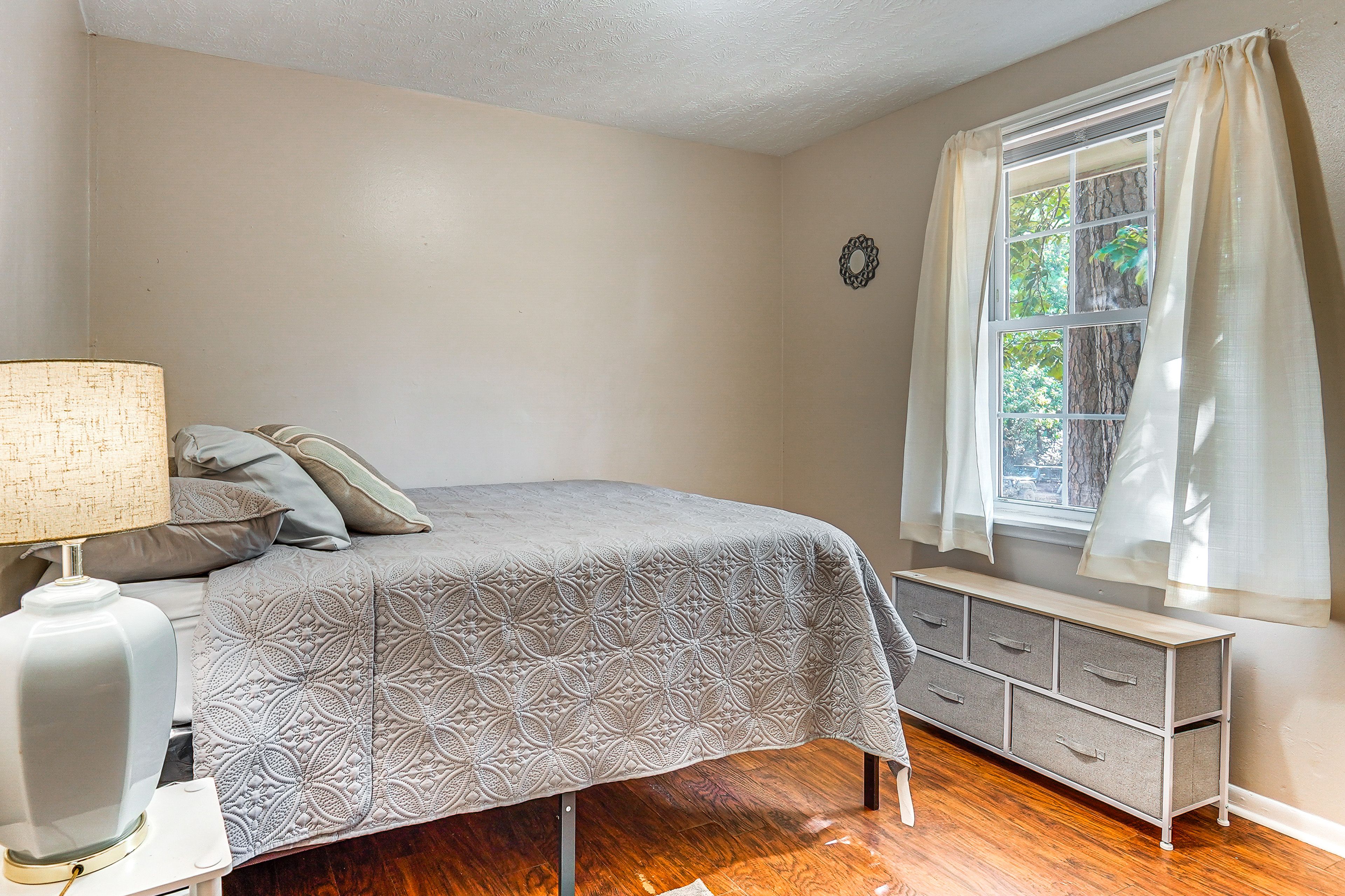 Bedroom 1 | Queen Bed | Linens Provided