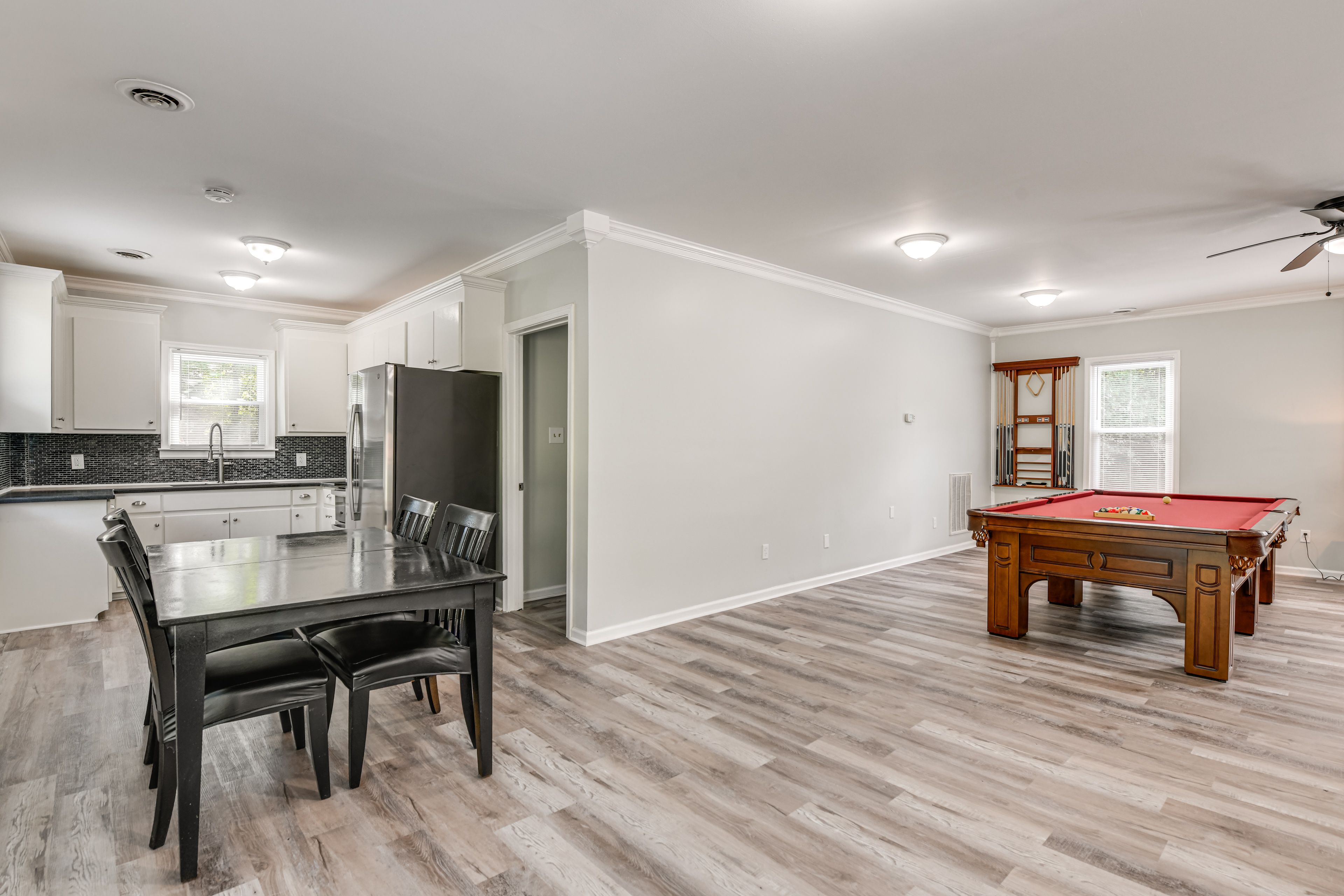 Unit Interior | Free WiFi | Central A/C & Heat