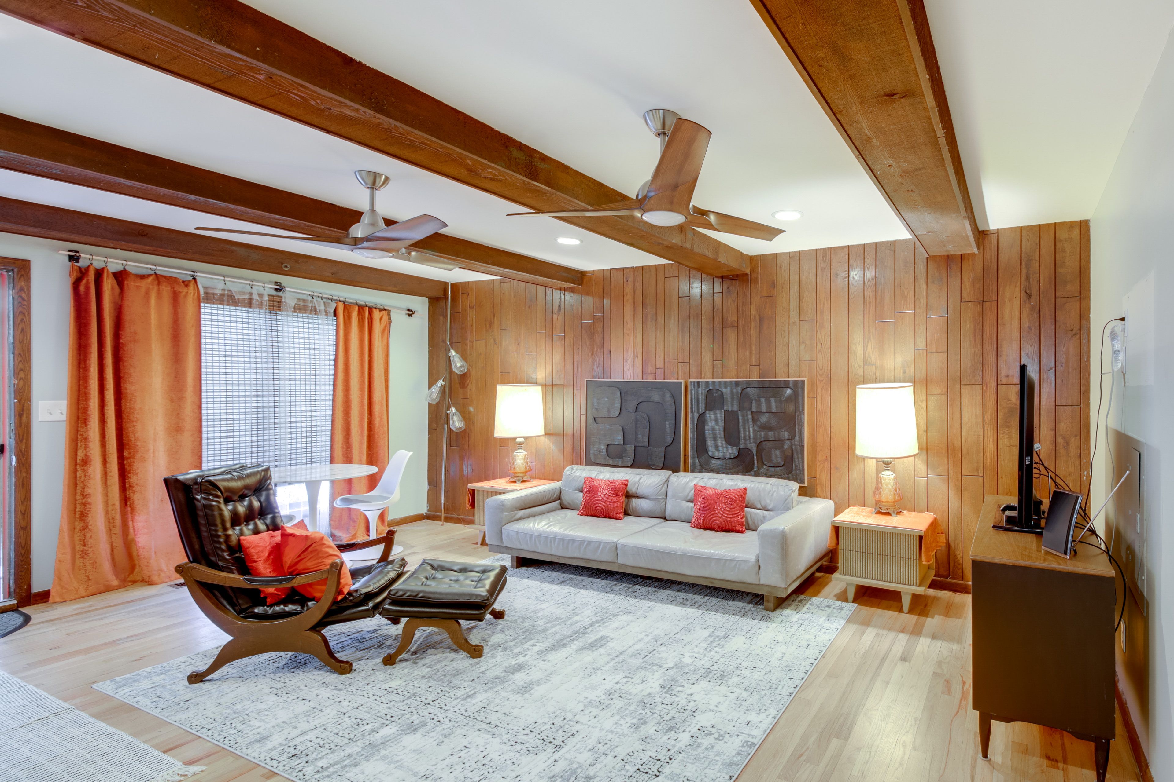 Indianapolis Vacation Rental | 1BR | 1BA | 650 Sq Ft | 1 Step to Access