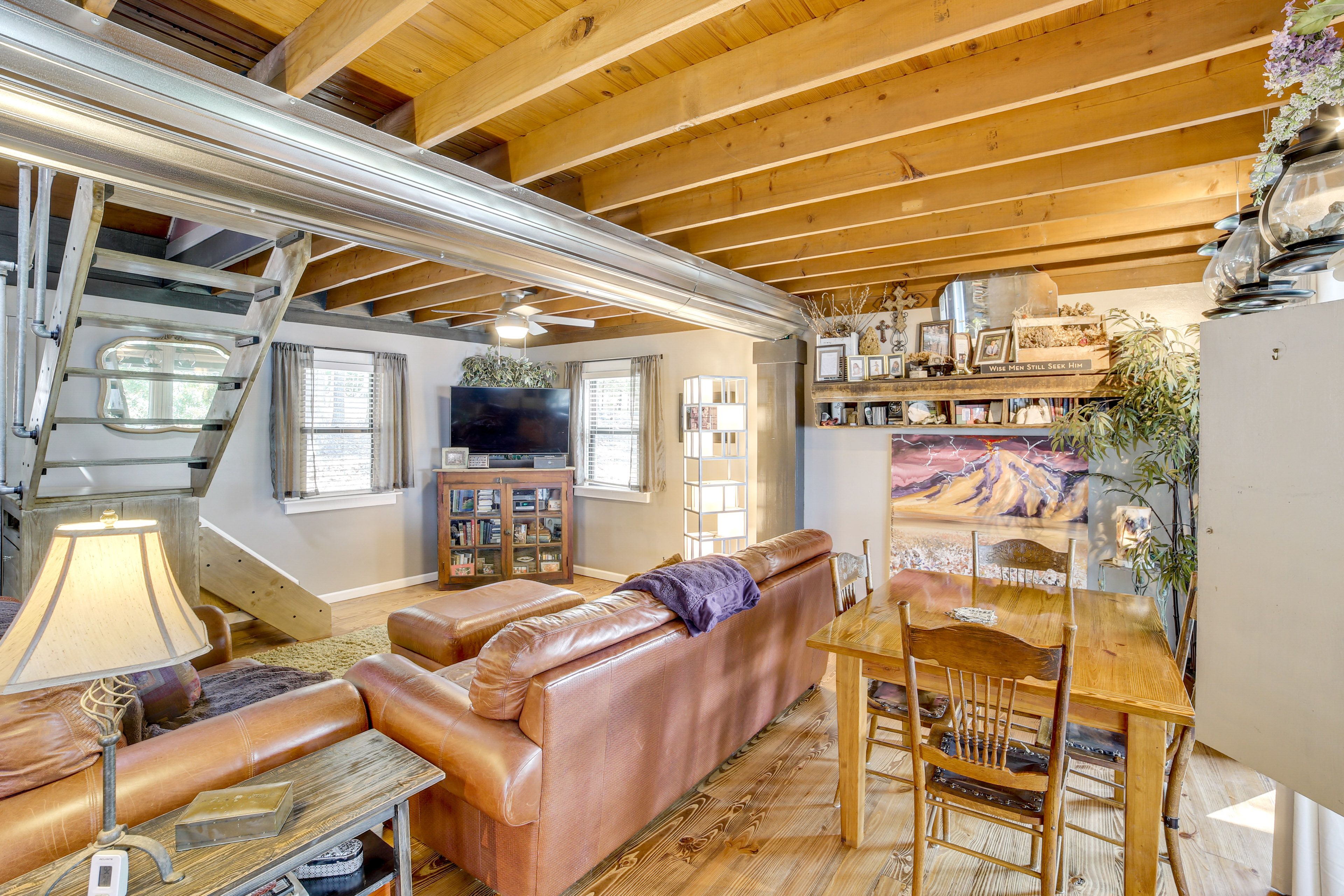 Dining Area | 1st Floor | Dishware/Flatware