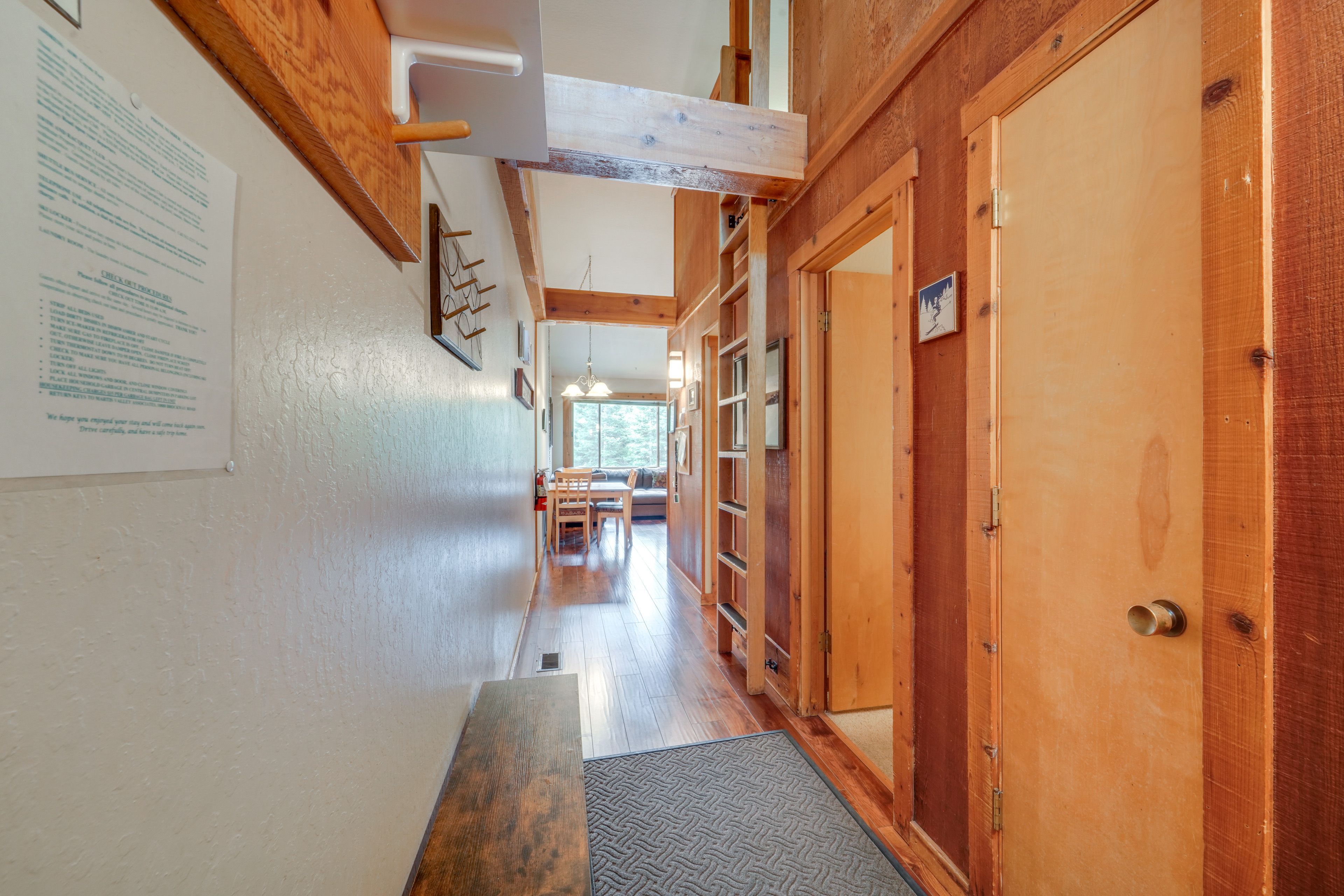 Entry | 1st Floor