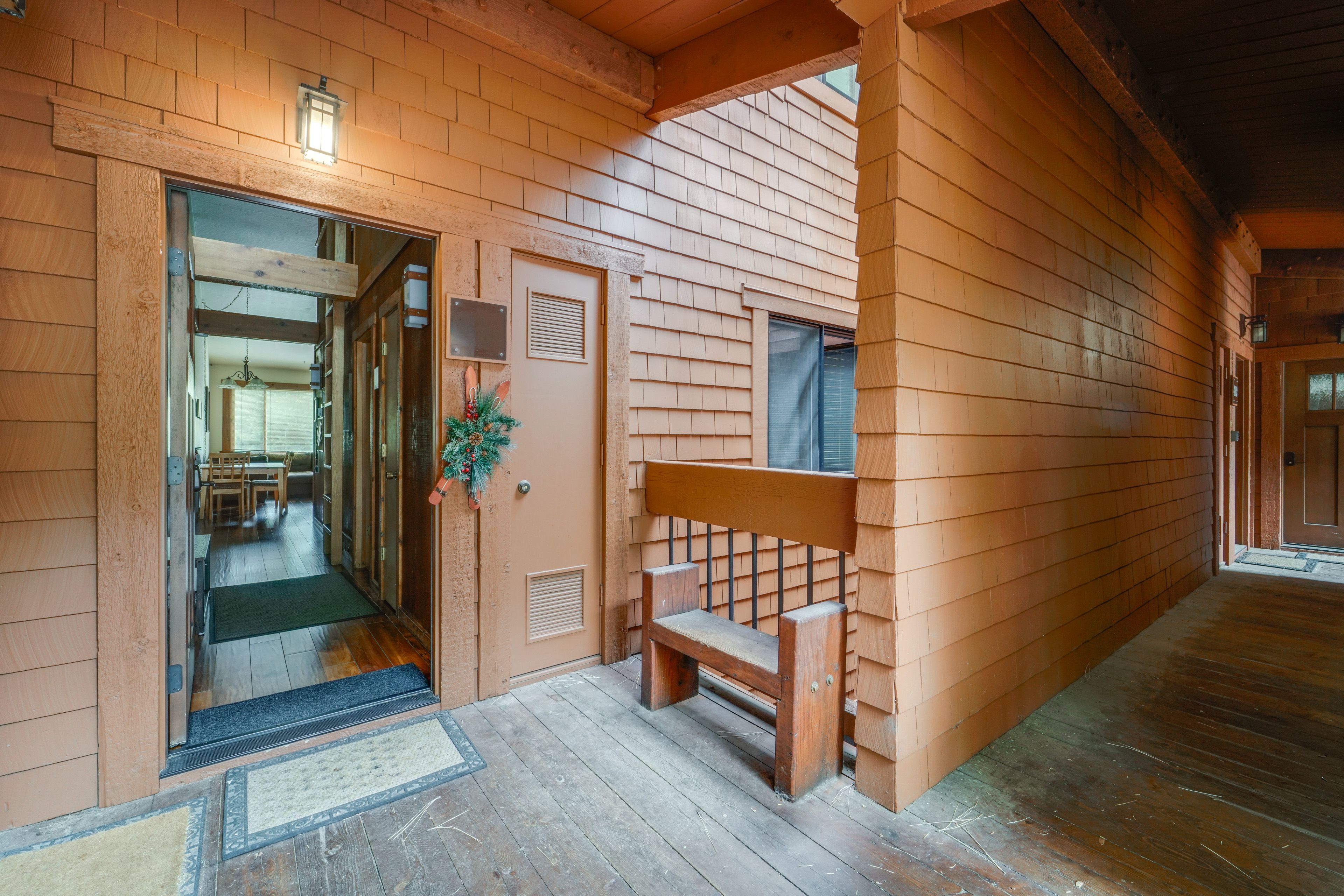 Condo Exterior | Entry
