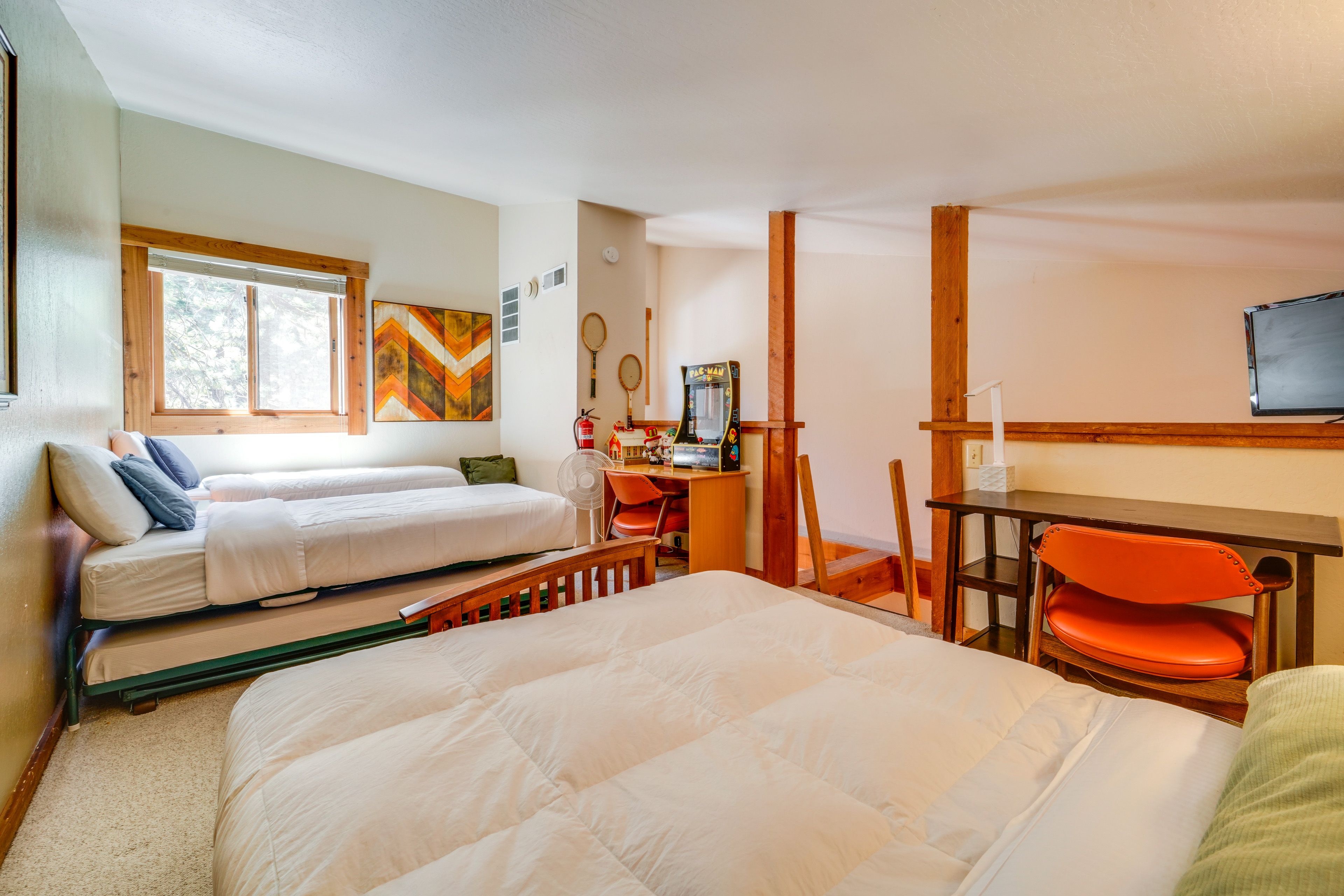 Bedroom 2 (Loft) | Twin Bed | Twin Bed w/ Twin Trundle | 2nd Floor