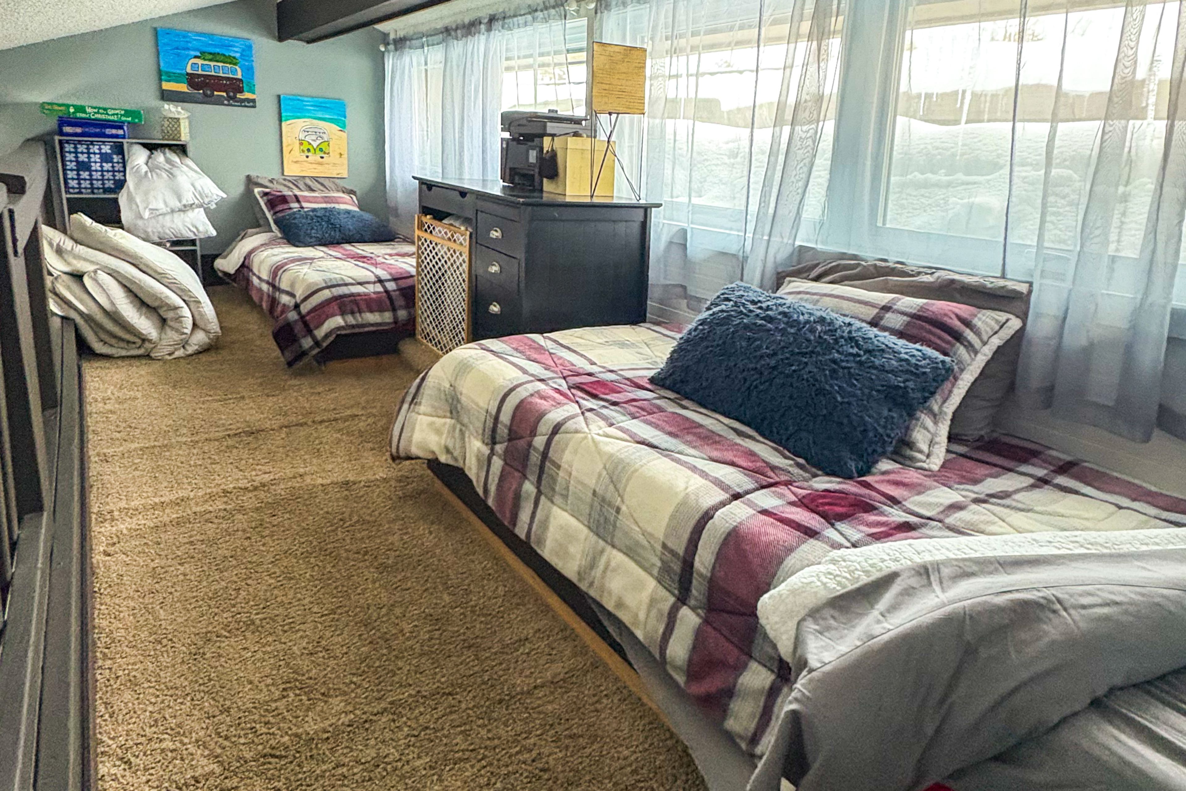 Loft | 2 Twin Beds | 2nd Floor
