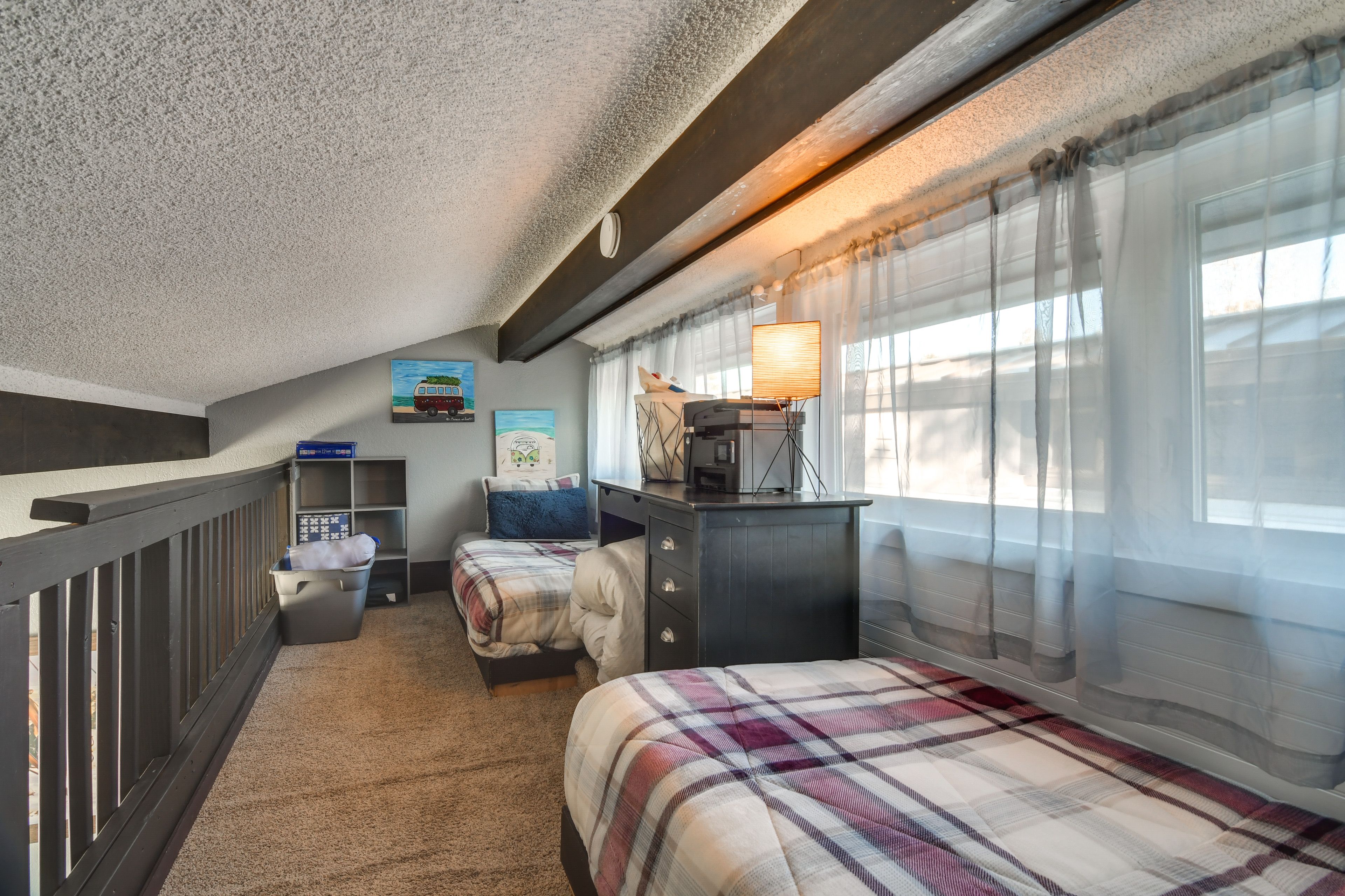 Loft | 2 Twin Beds | 2nd Floor