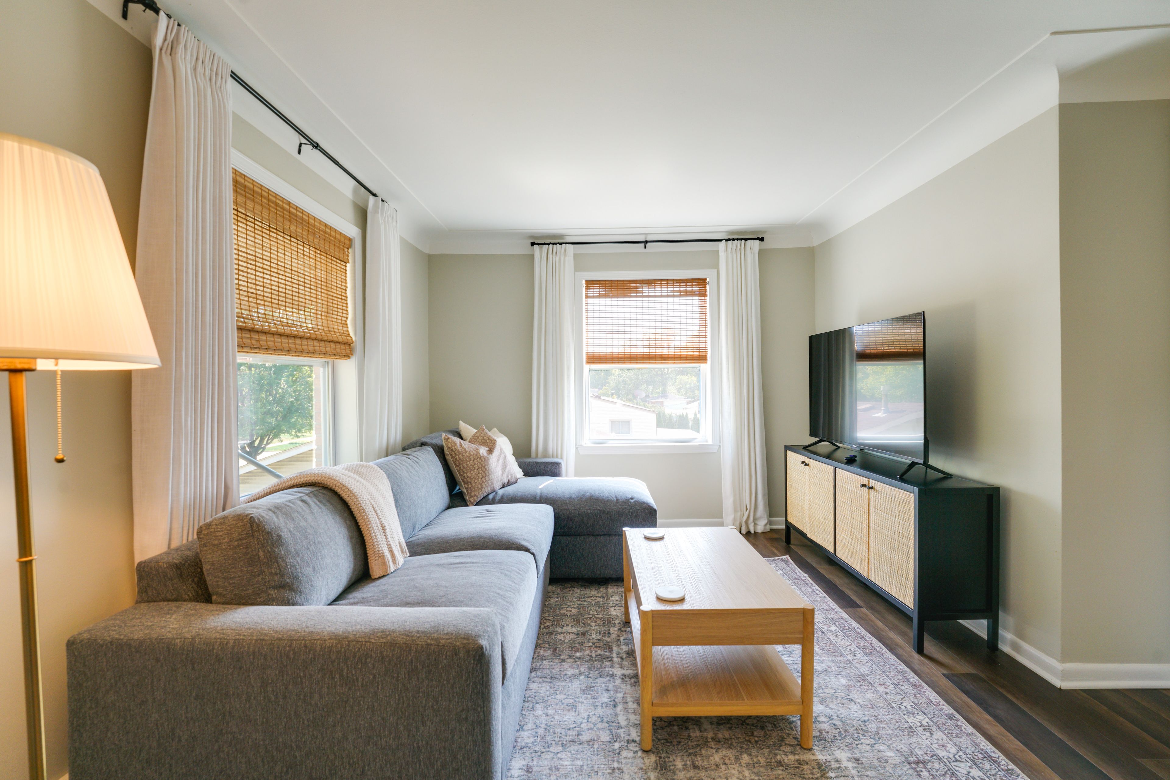 Roseville Vacation Rental | 2BR | 1BA | 1,000 Sq Ft | Stairs Required