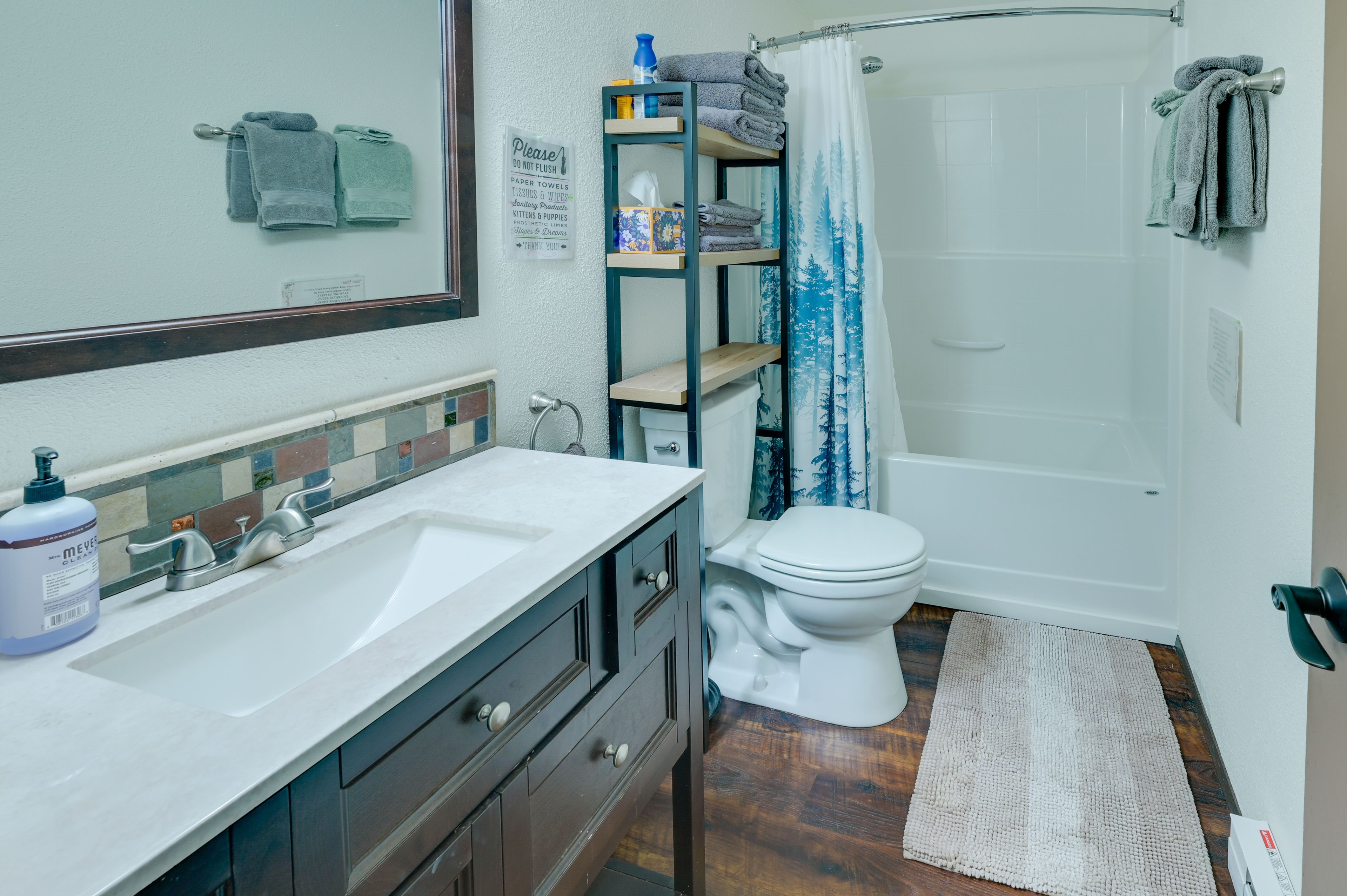 Full Bathroom