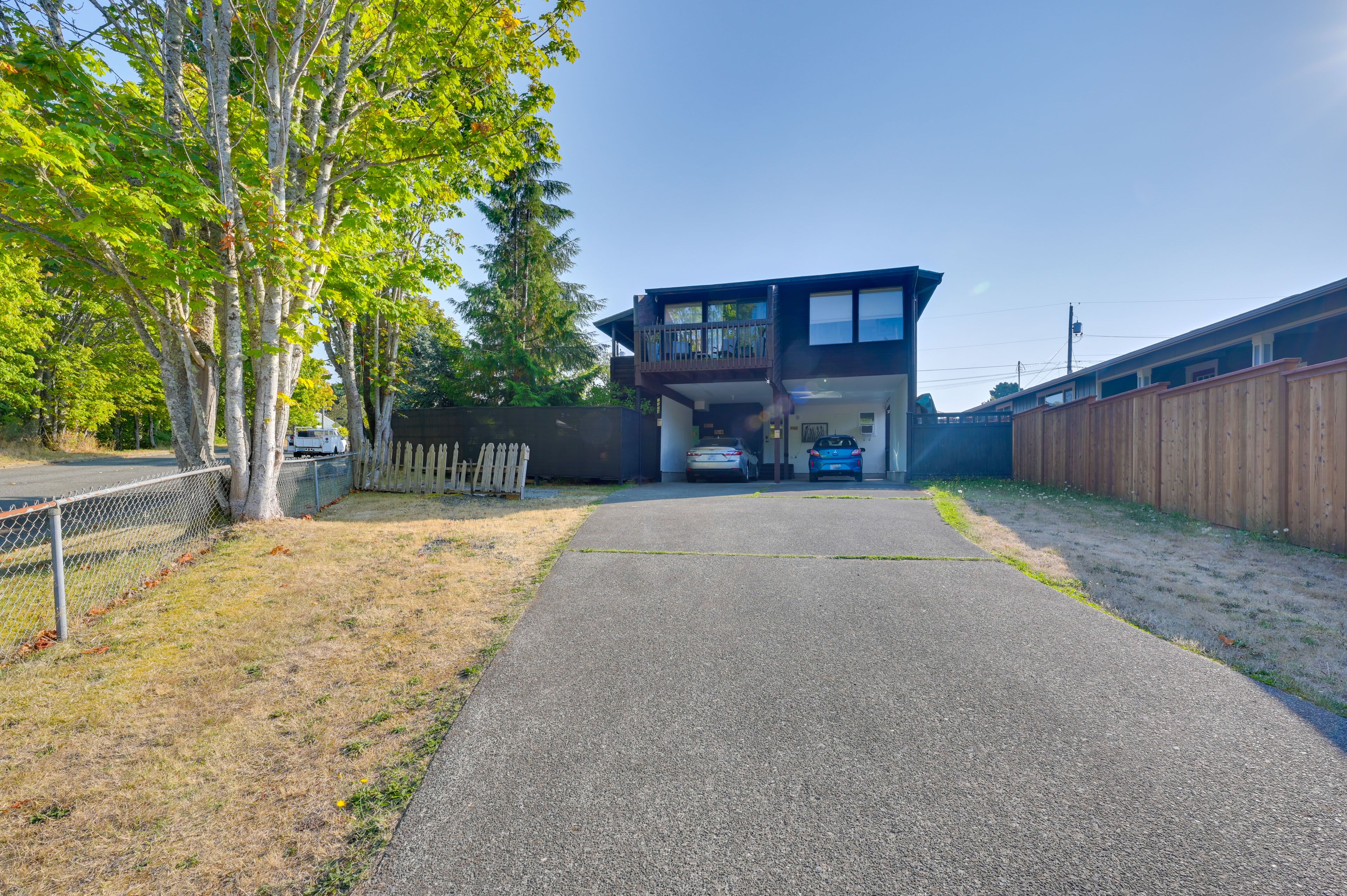Parking | Shared Driveway (1 Vehicle)