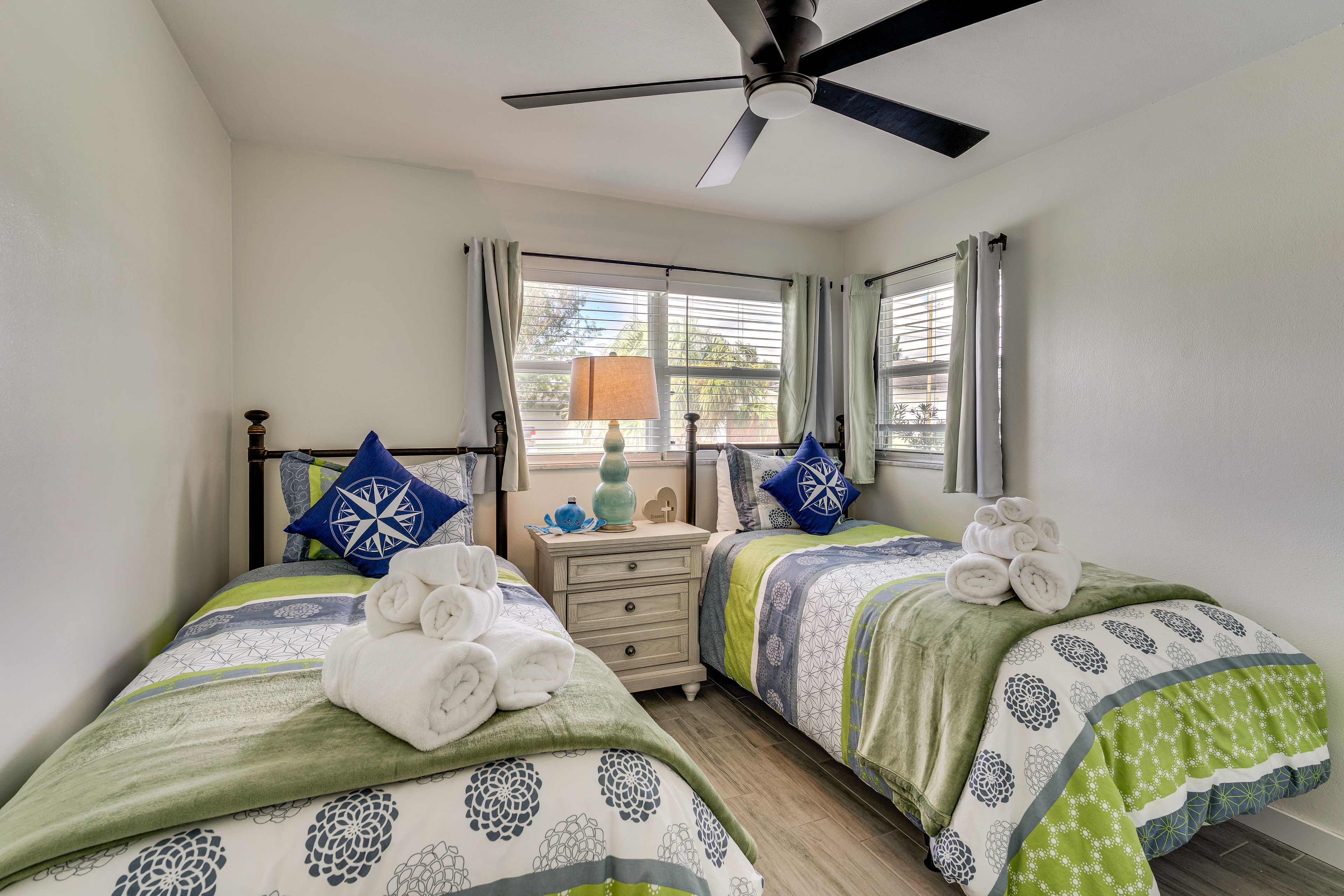 Bedroom 3 | 2 Twin Beds