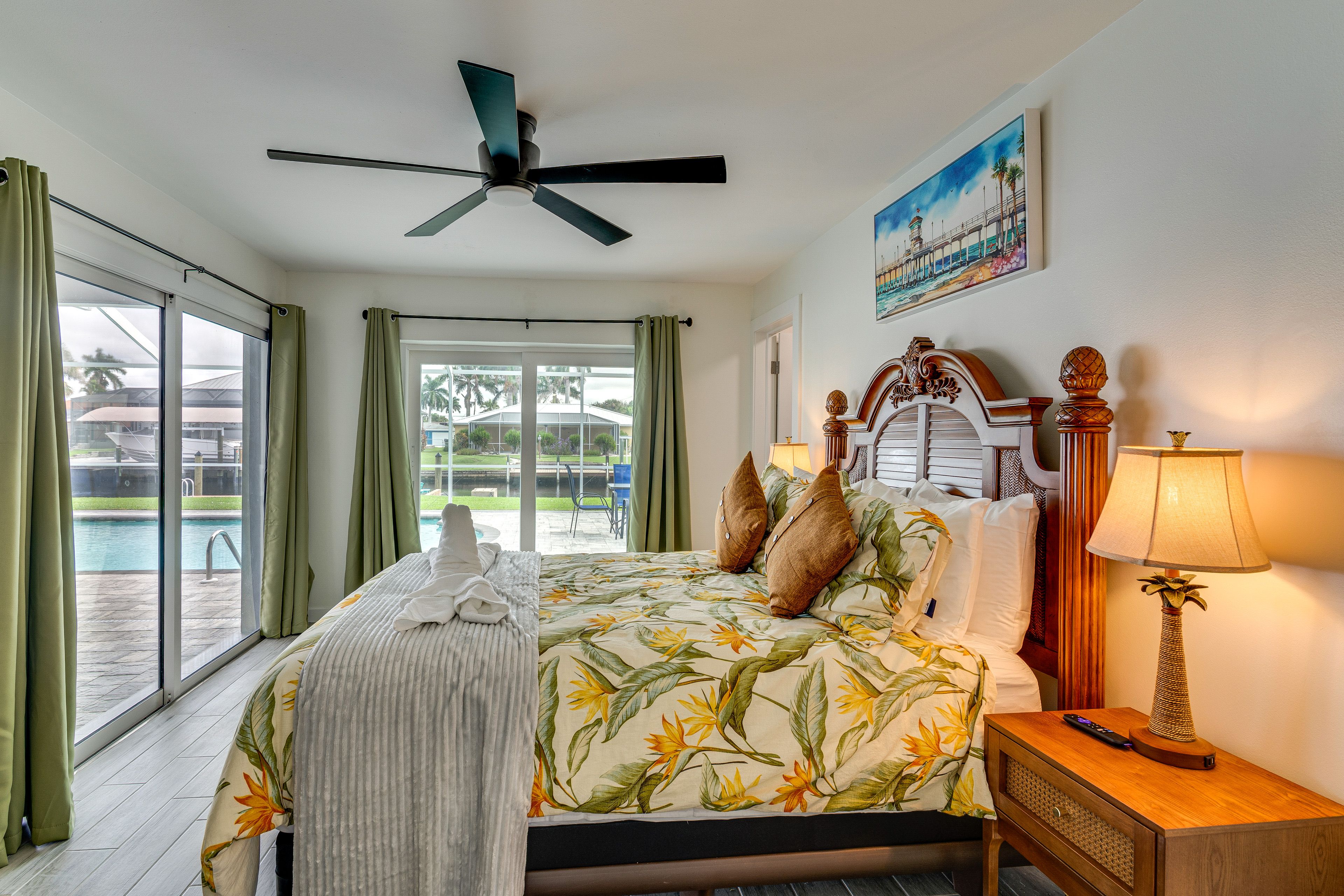 Bedroom 1 | Queen Bed | Linens Provided | En-Suite Bathroom